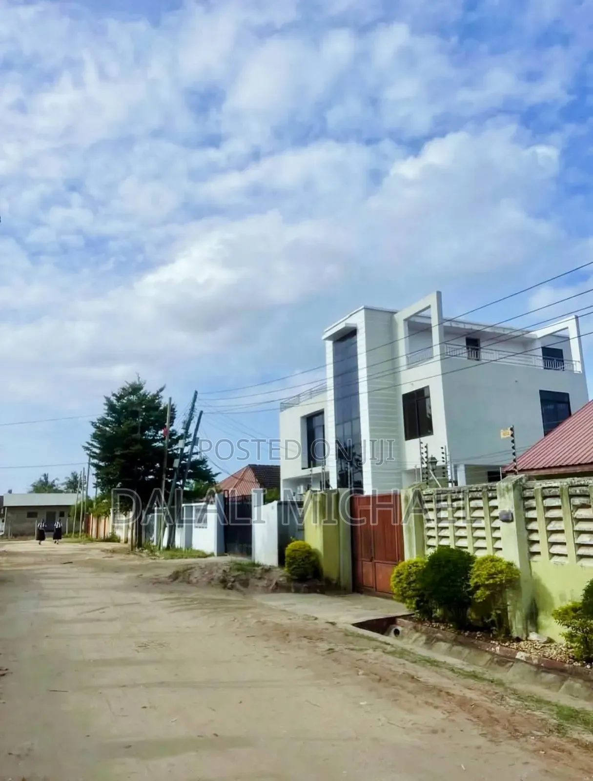6bdrm House in Mbezibeach for sale in Mbezi Beach
