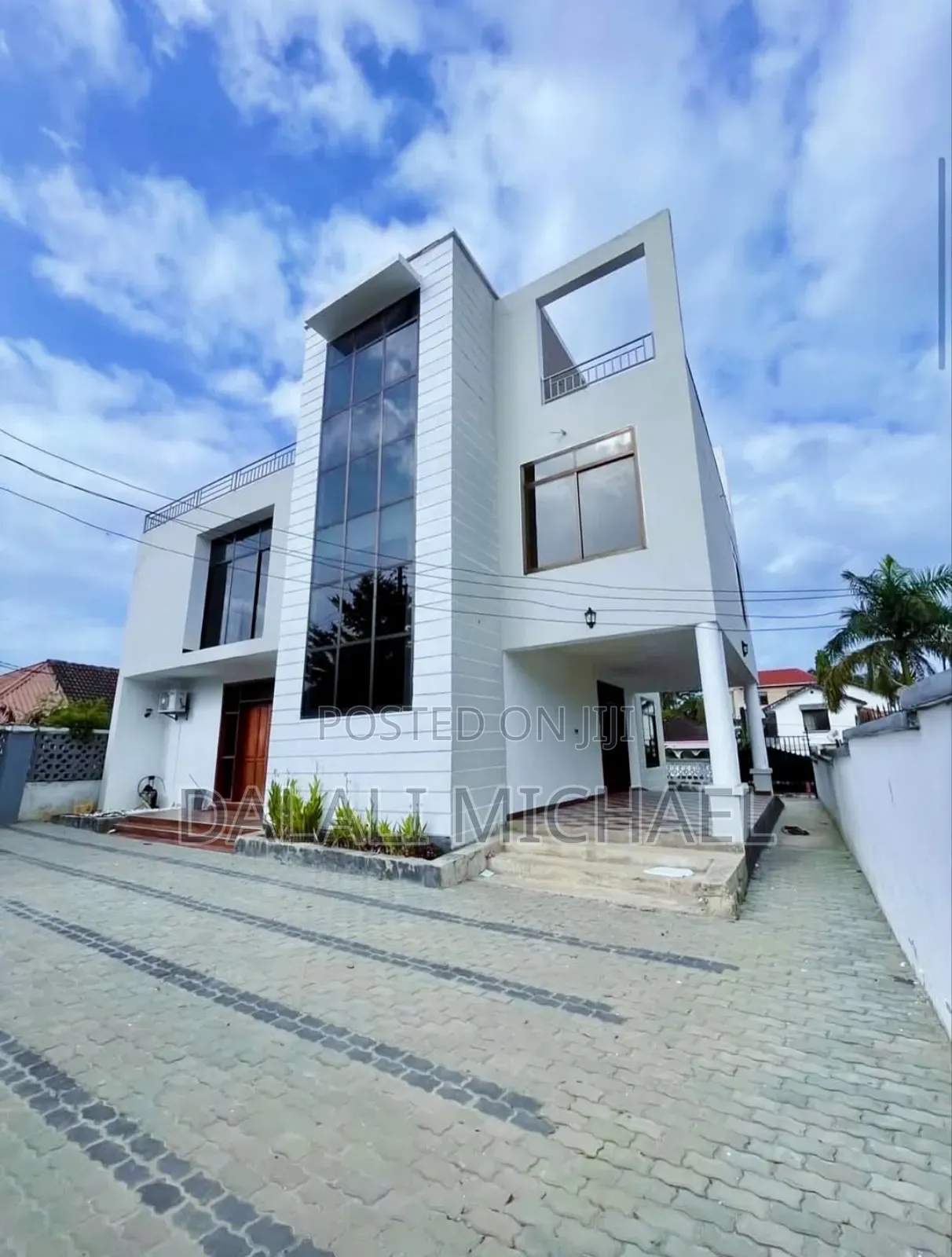 6bdrm House in Mbezibeach for sale in Mbezi Beach
