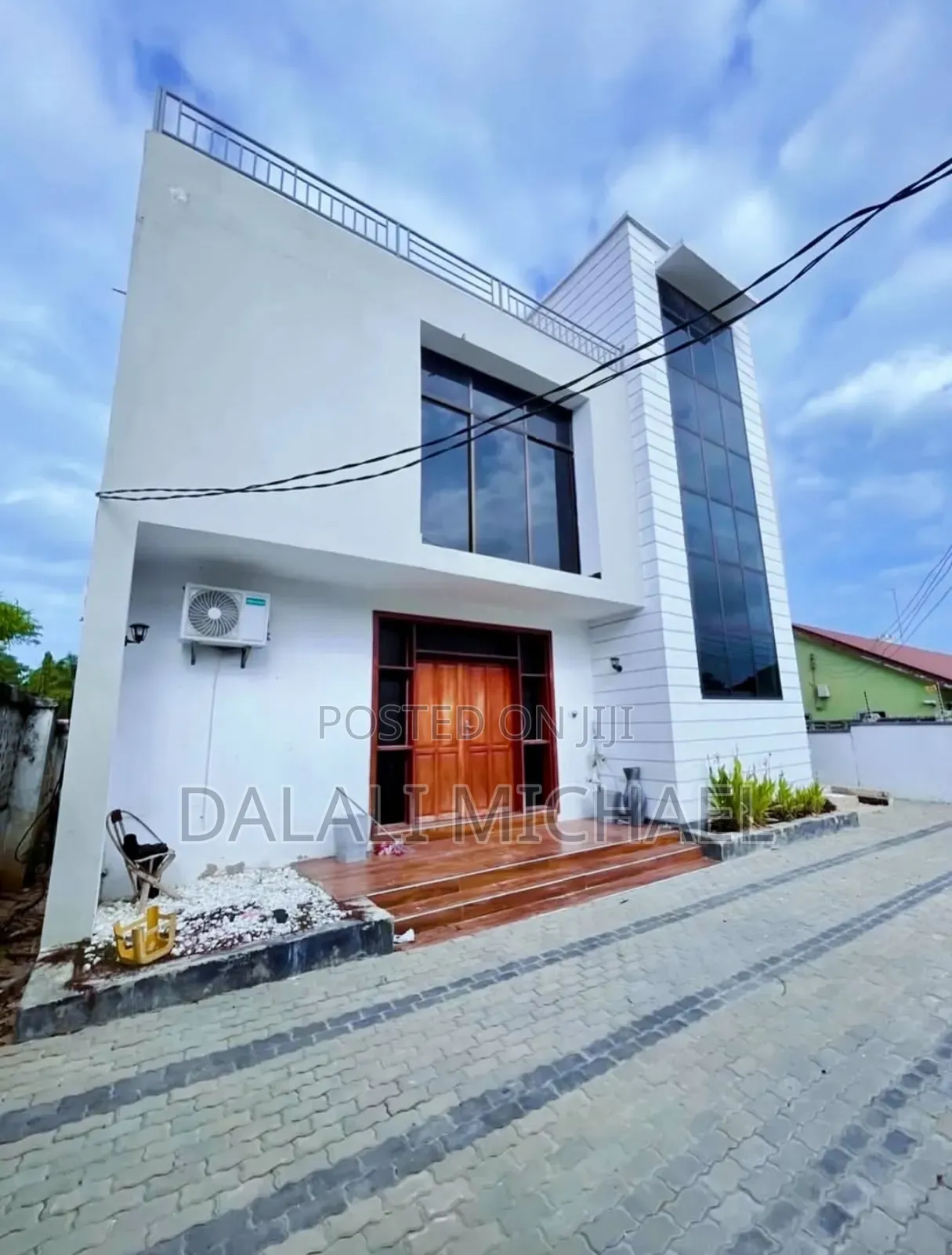 6bdrm House in Mbezibeach for sale in Mbezi Beach