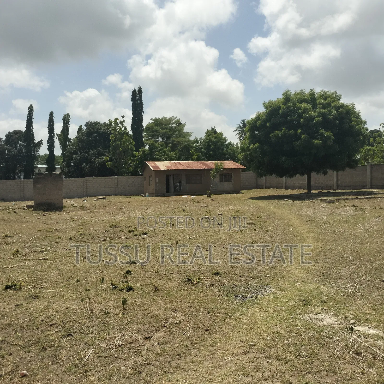 Plot for Sale Mbezibeach Africana in Mbezi Beach