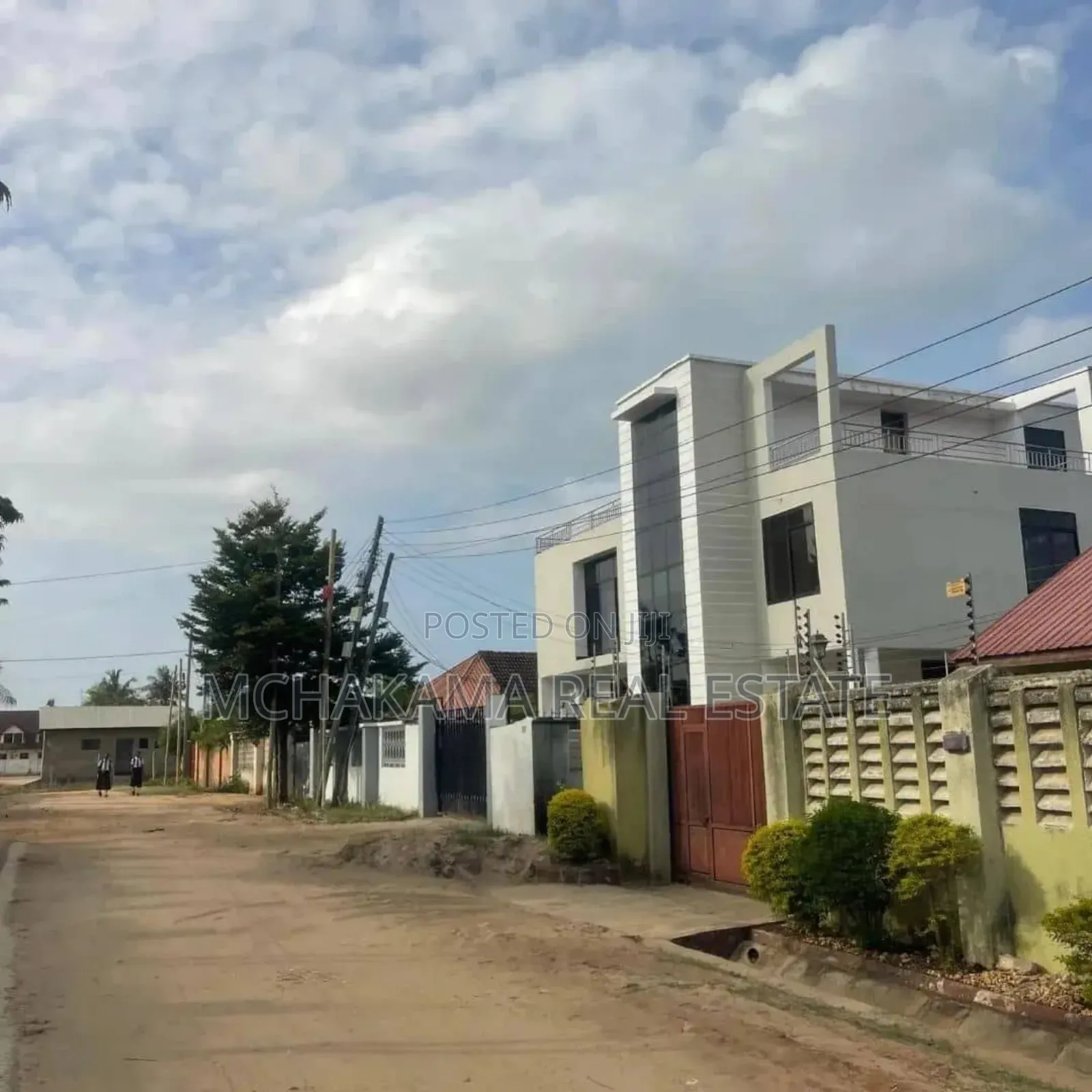 4bdrm Block of Flats in Mchakama Real Estate, Mbezi Beach for sale in Mbezi Beach