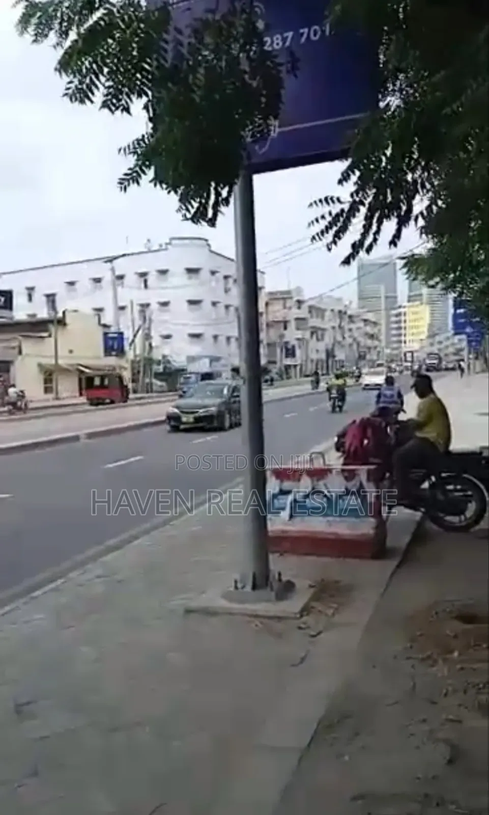 Viwanja Vitatu Vinauzwa Kariakoo in Kariakoo