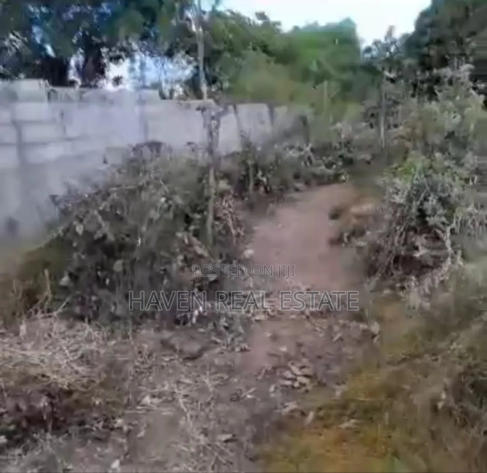 *Eneo La Ekari 3 Zenye Fence Linauzwa Msanga Zalala, Chanika* in Chanika
