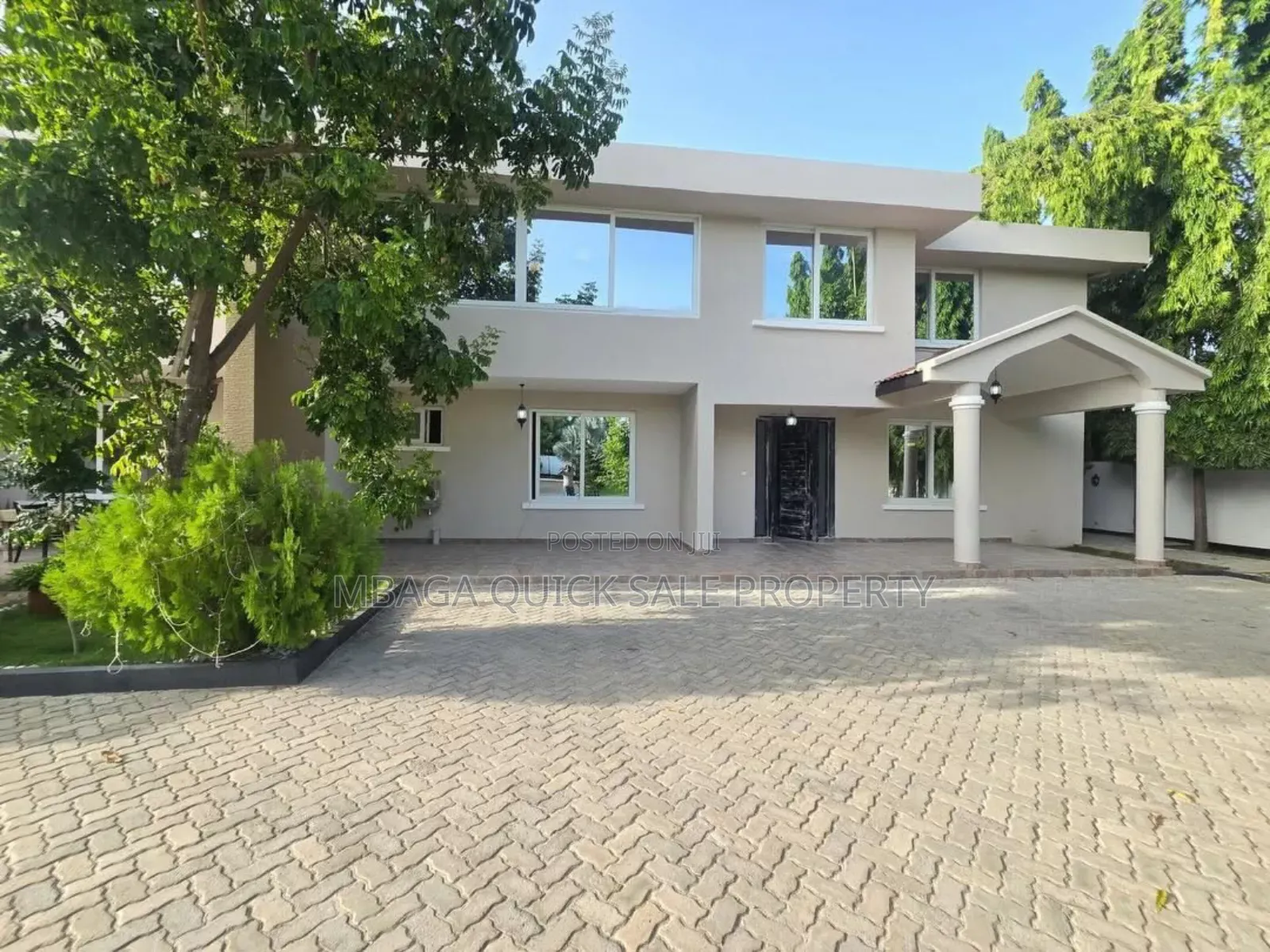 Furnished 5bdrm Villa in Kawe Beach for rent in Kawe