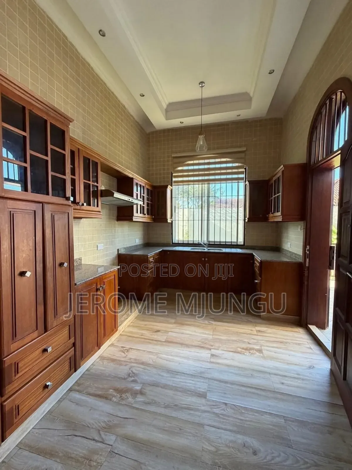 4bdrm Villa in Oyster Bay for rent in Oyster Bay