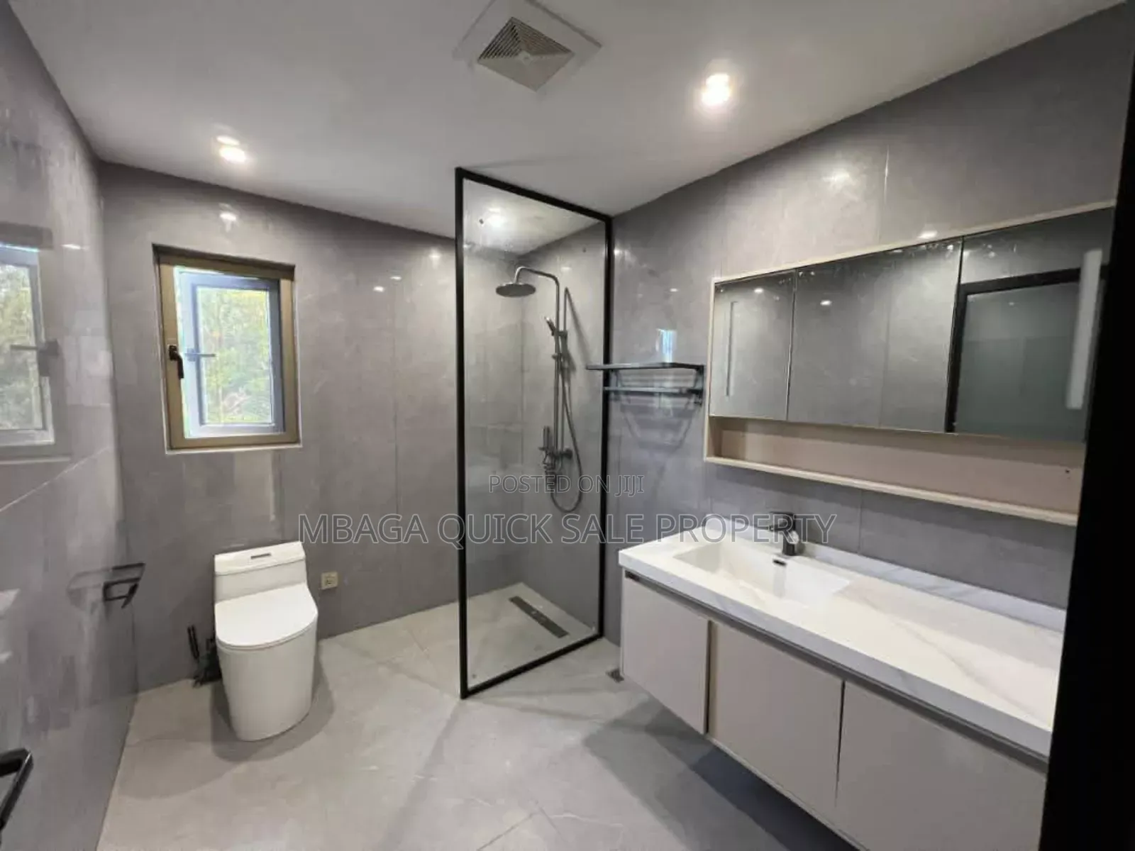 5bdrm House in Oyster Bay for rent in Oyster Bay