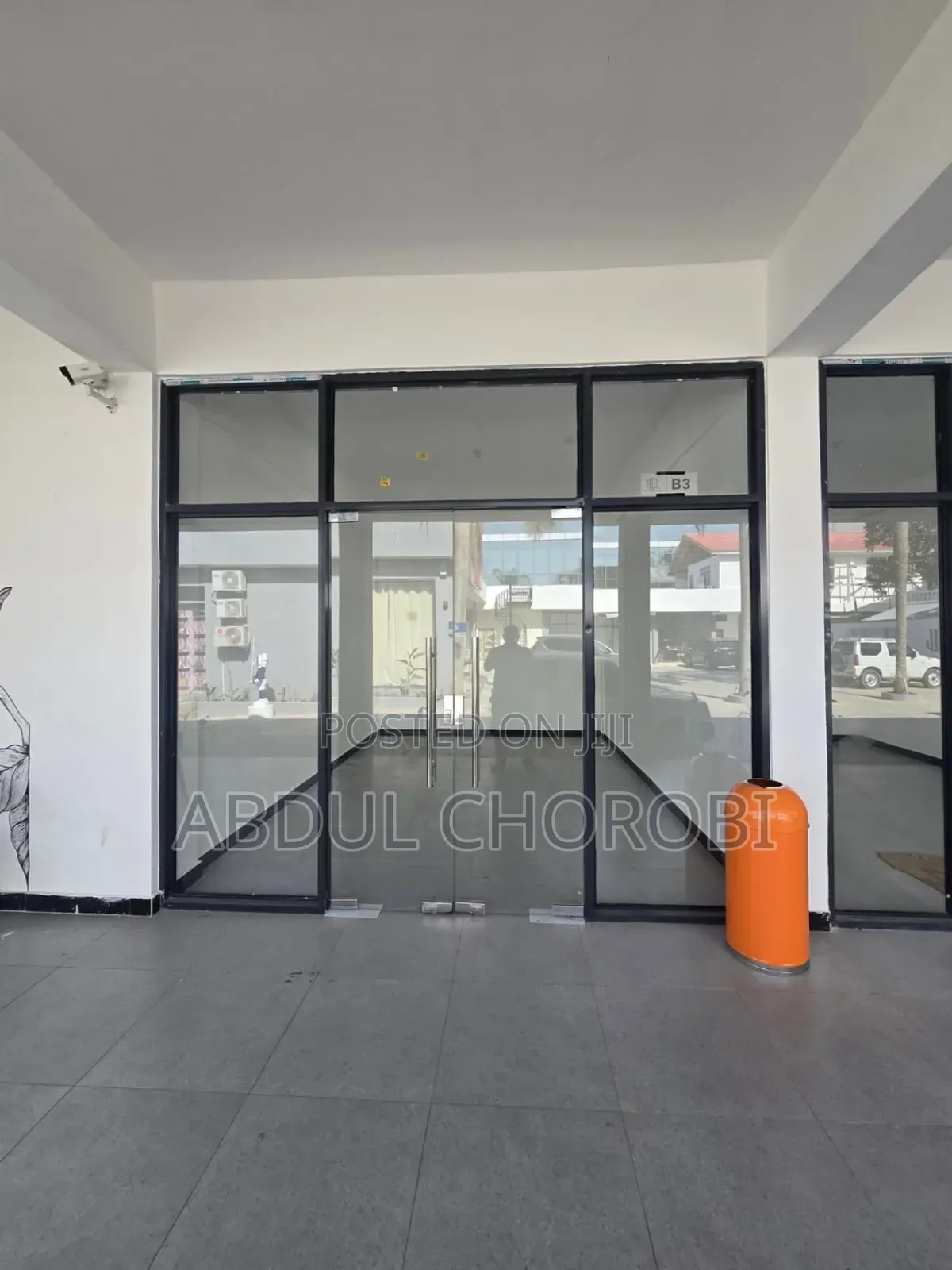 New Busnes Shop to Let Masaki in Masaki