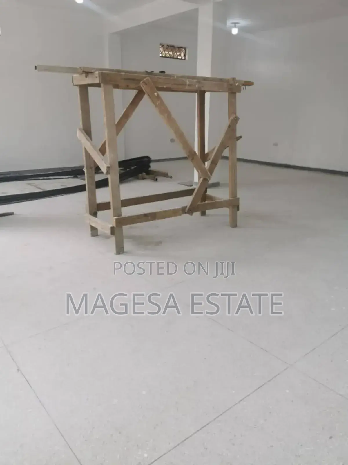 Godaun Inapangishwa (Warehouse for Rent) in Ilala