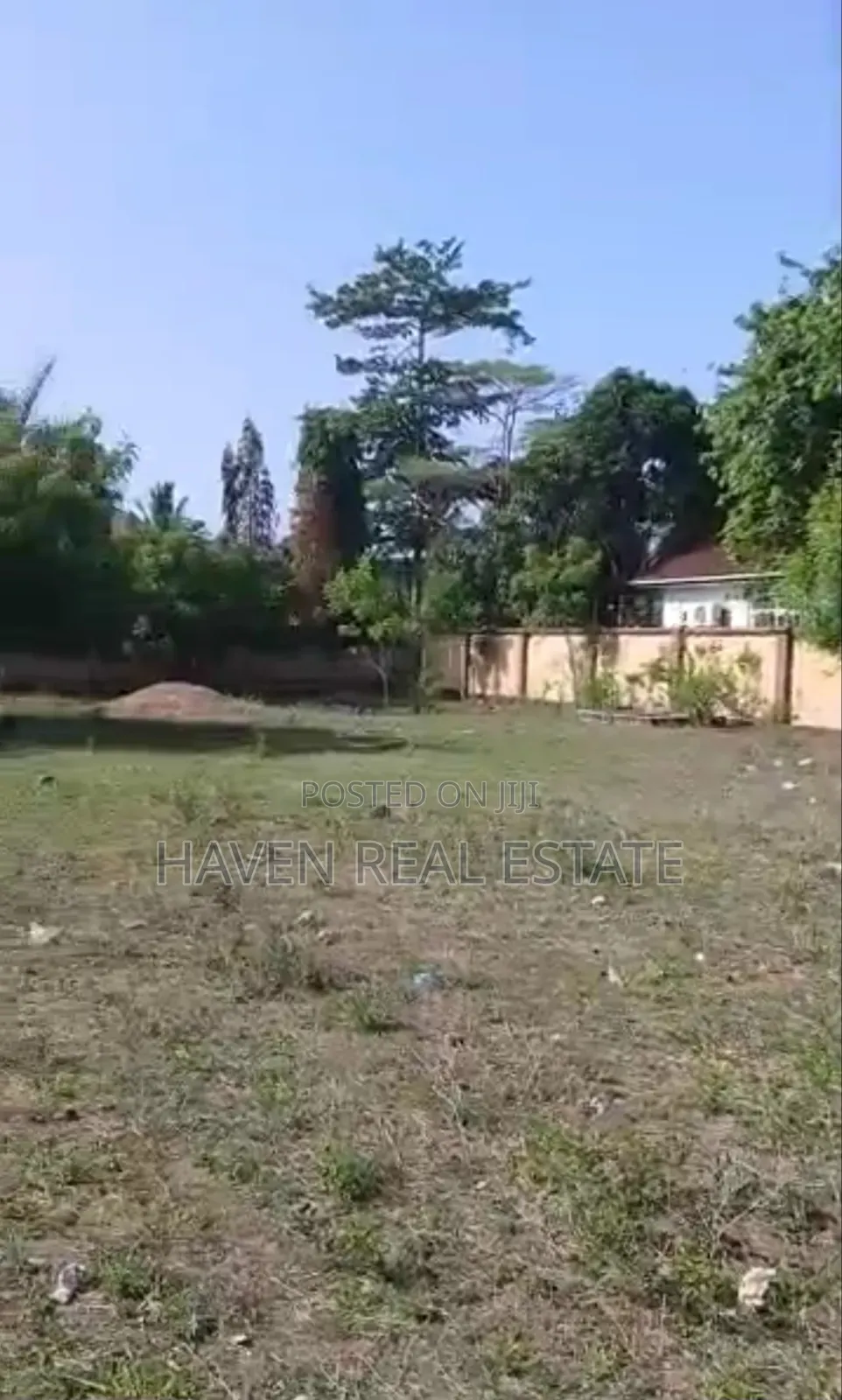 Kiwanja Kinauzwa Mbweni Ubungo in Mbweni