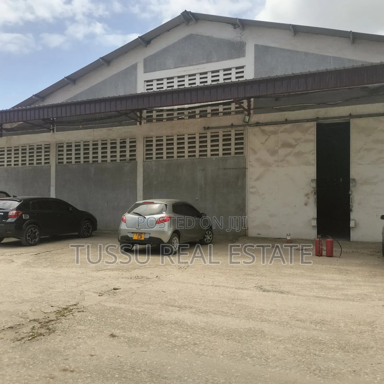 Ware House for Rent in Mikochen Area in Mikocheni