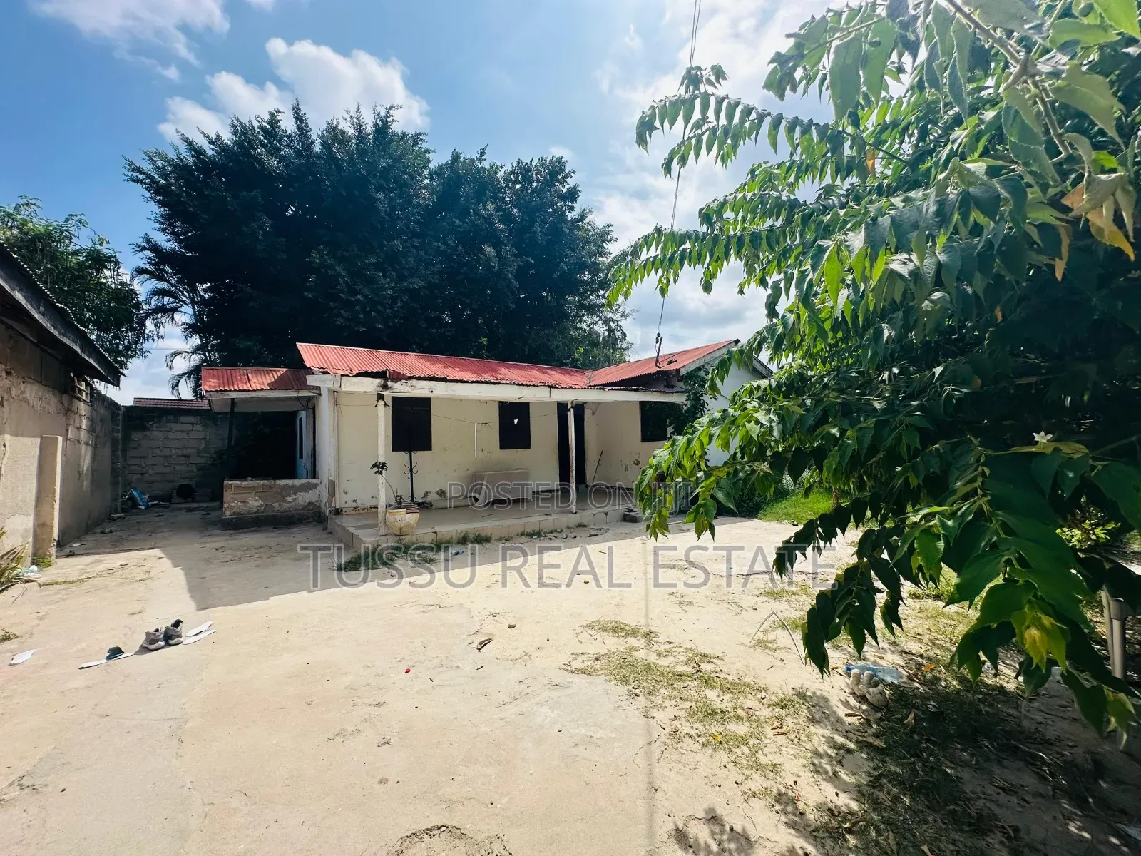 Plot for Sale Mbezibeach Jogoo (185m) in Mbezi Beach