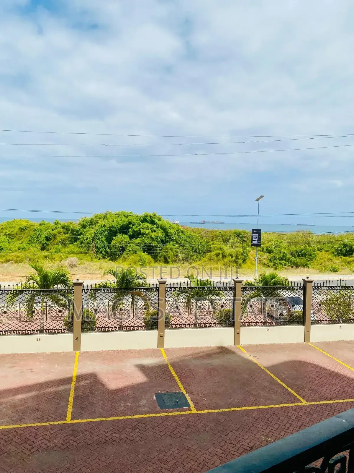 Furnished 3bdrm Apartment in Masaki for sale in Masaki