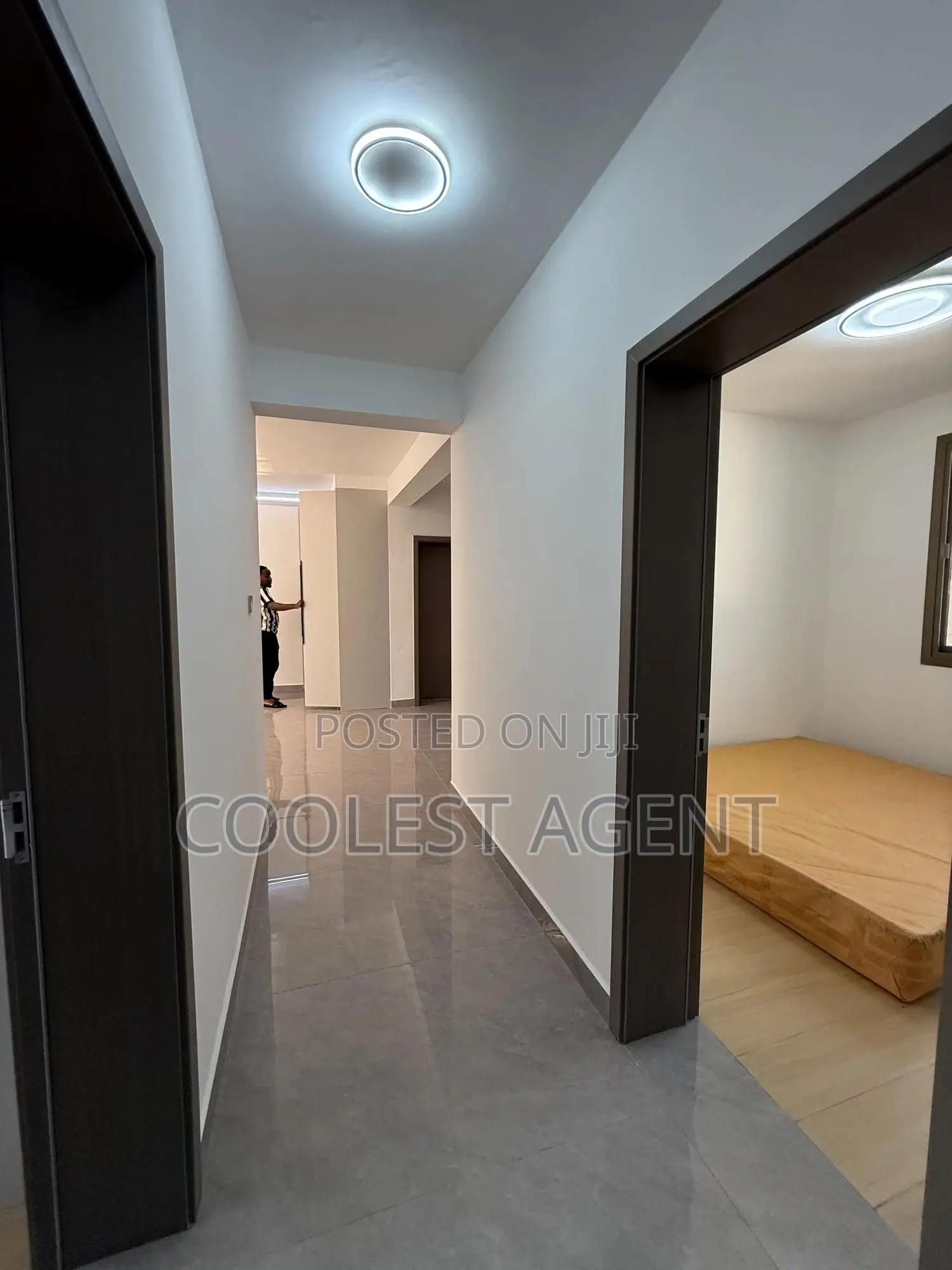 3bdrm Apartment in Coolest Estate, Oyster Bay for sale in Oyster Bay