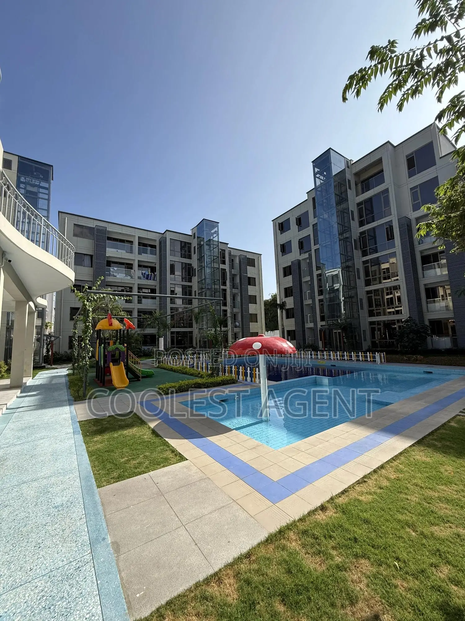 3bdrm Apartment in Coolest Estate, Oyster Bay for sale in Oyster Bay
