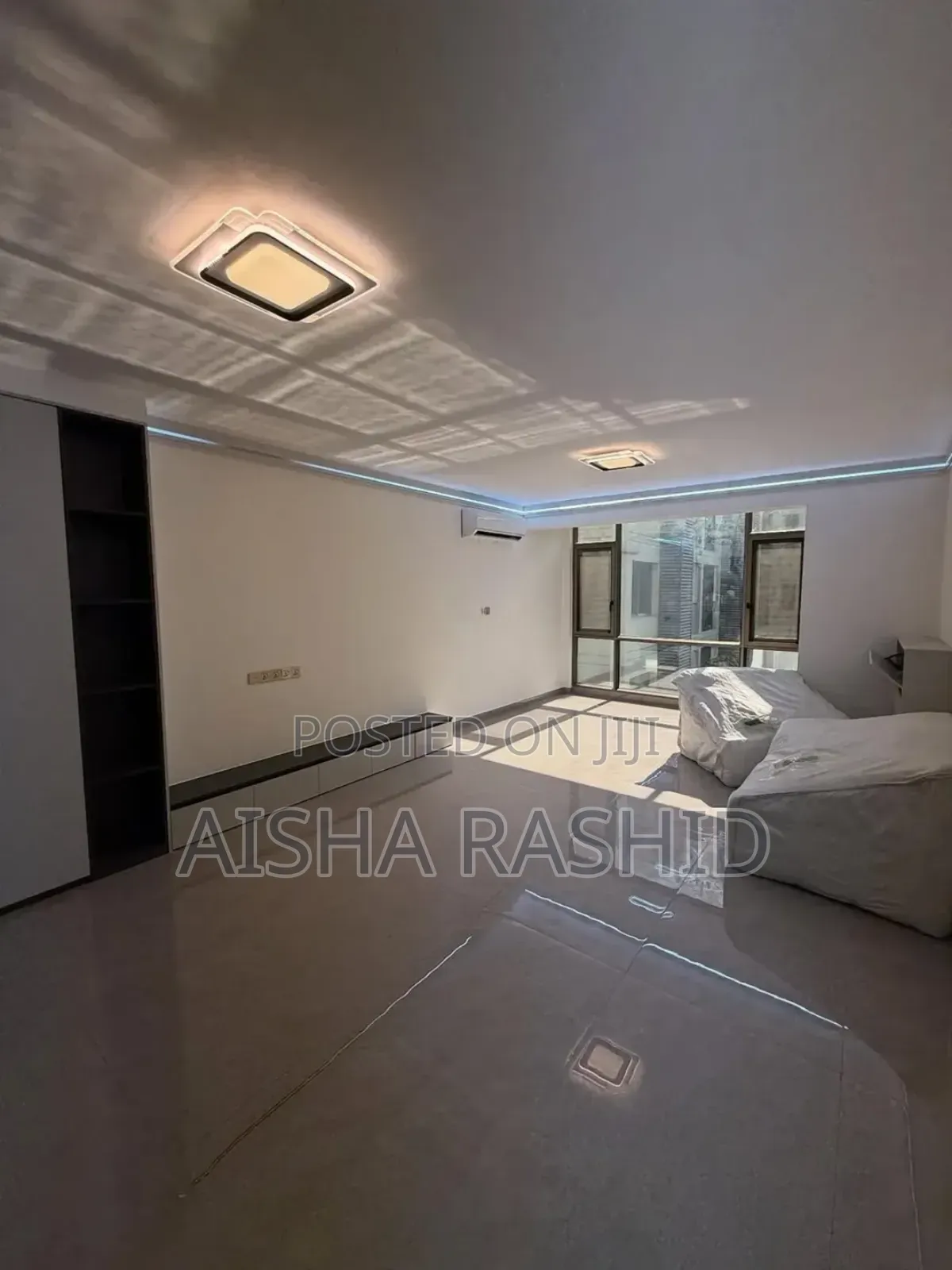 Furnished 3bdrm Apartment in Oyster Bay for sale in Oyster Bay