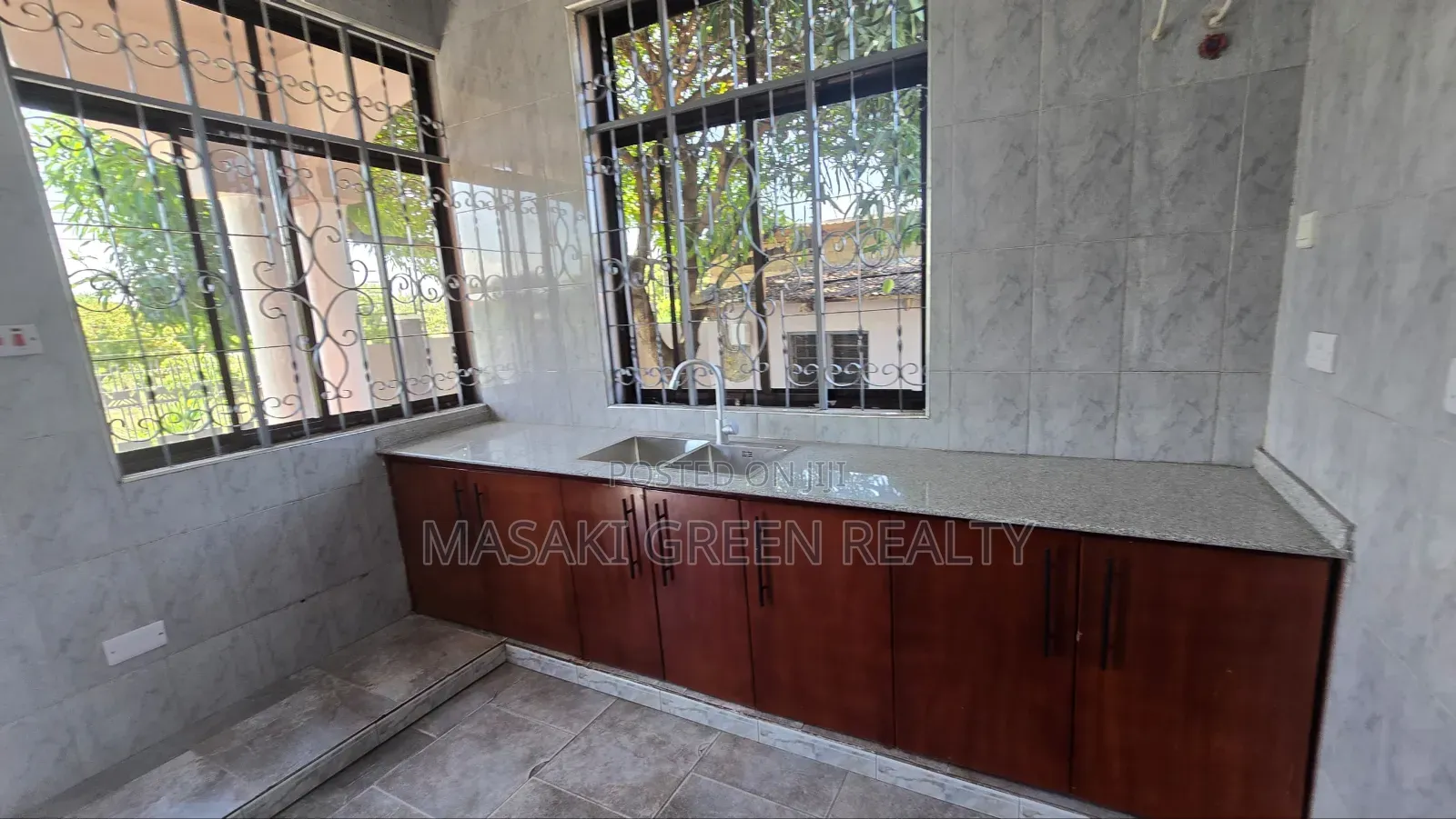 4bdrm House in Mbweni Ubungo for sale in Mbweni