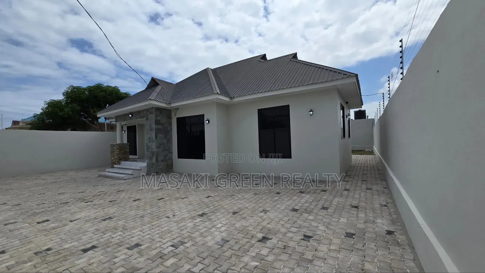 4bdrm House in Mbweni Ubungo for sale in Mbweni
