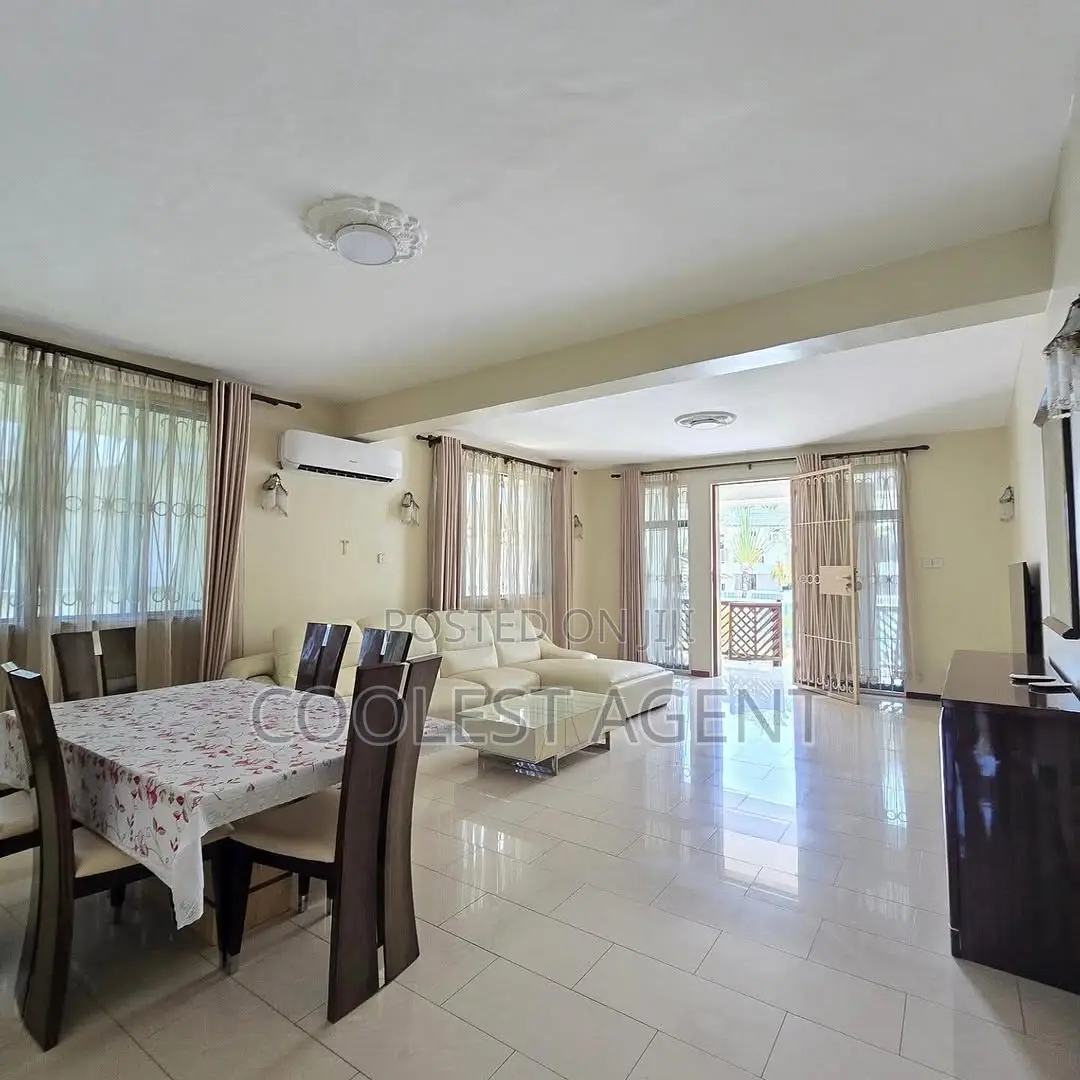Furnished 3bdrm Villa in Coolest Estate, Masaki for rent in Masaki