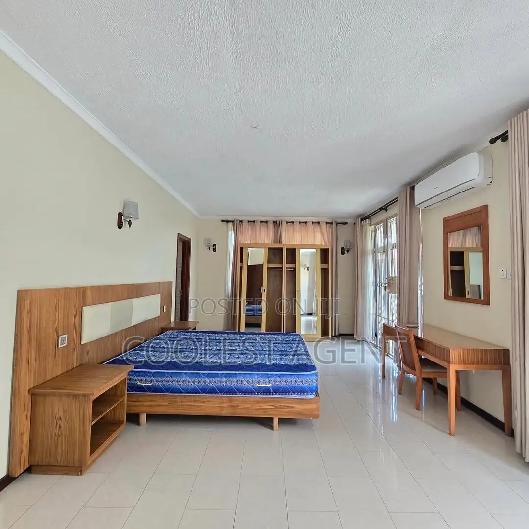 Furnished 3bdrm Villa in Coolest Estate, Masaki for rent in Masaki