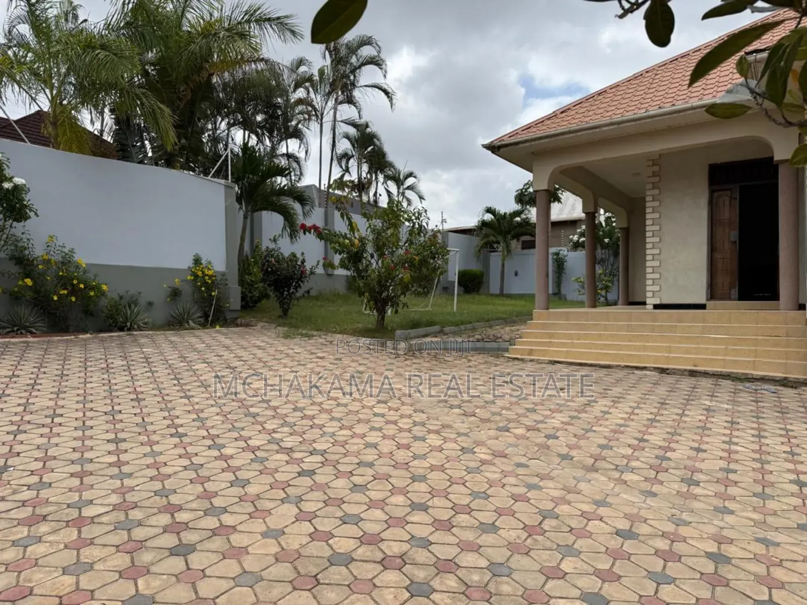 3bdrm House in Mchakama Real Estate, Mbezi Beach for sale in Mbezi Beach