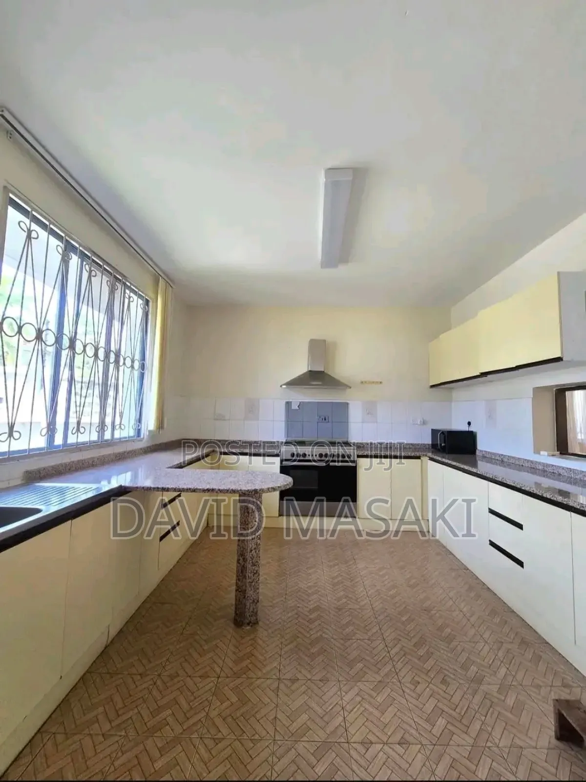 Furnished 3bdrm Villa in Ocean Villas, Oyster Bay for rent in Oyster Bay