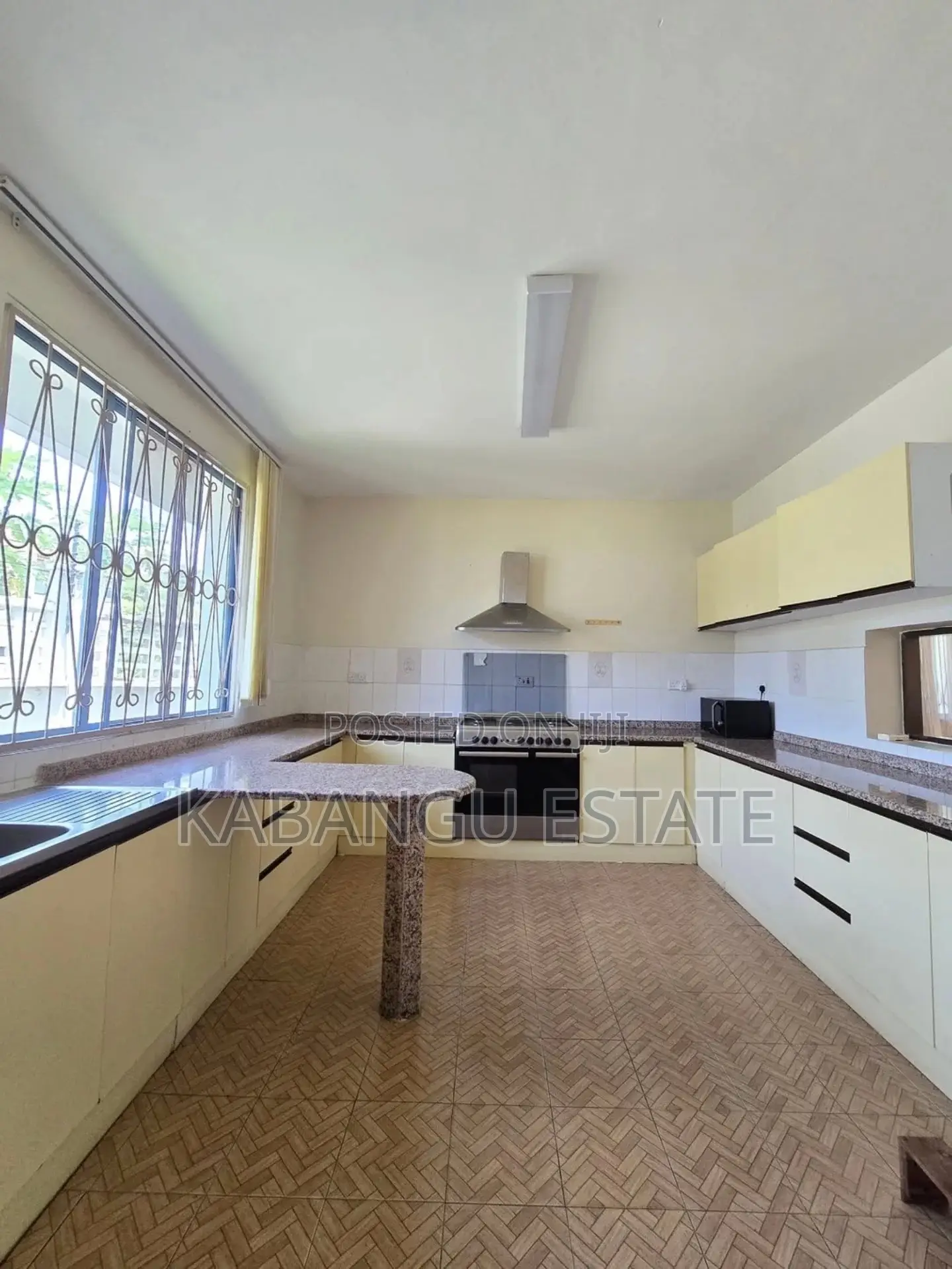 Furnished 3bdrm Villa in Masaki for rent in Masaki