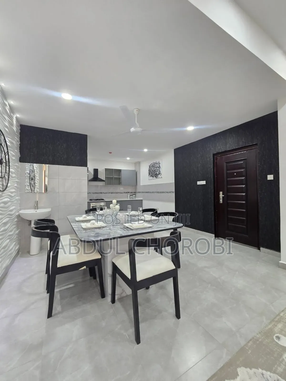 Furnished 3bdrm Apartment in Msasani for sale in Msasani