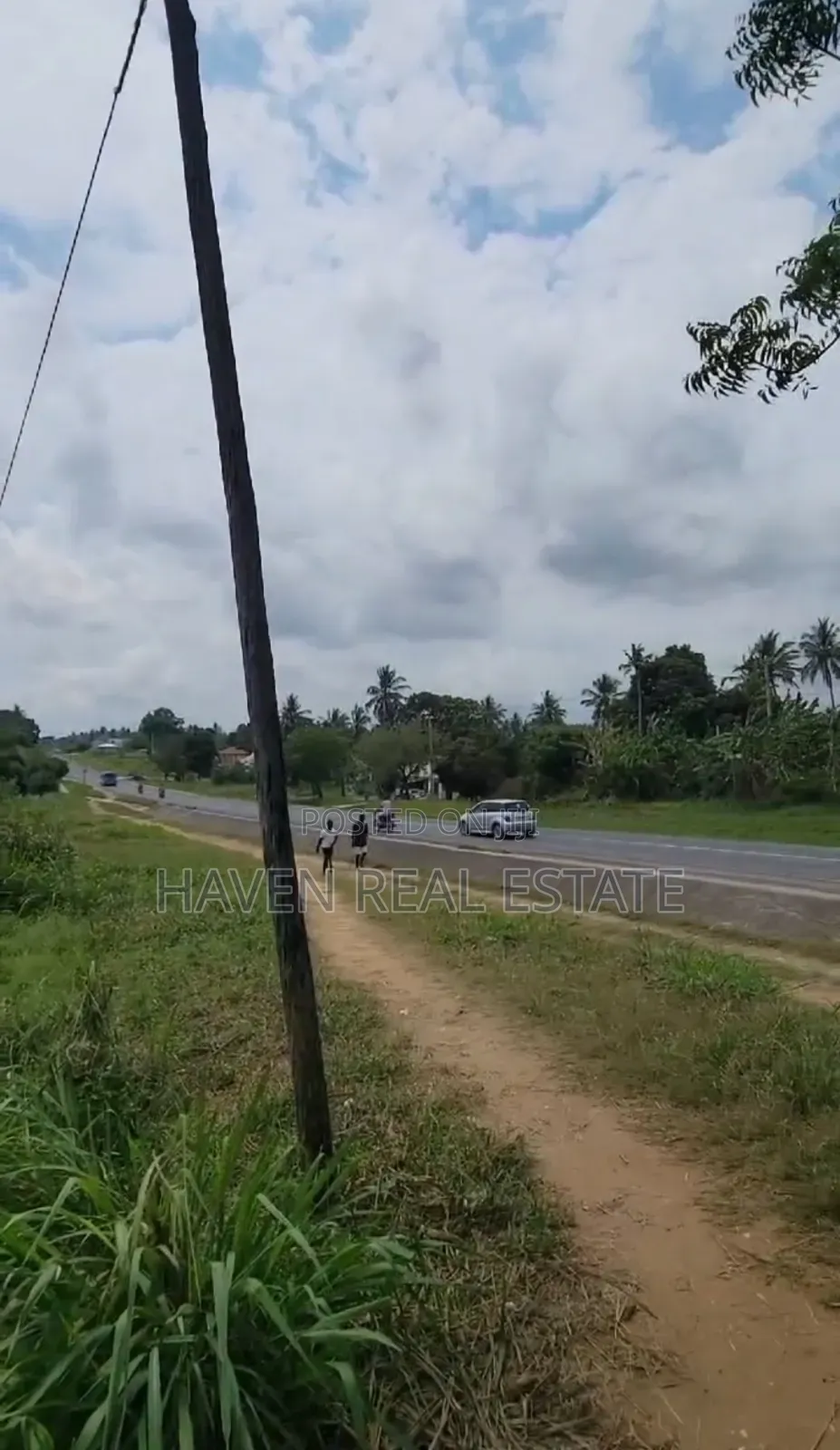 *Petrol Station Plot Inauzwa Kerege Matumbi Imegusa Bagamoyo Road* in Bagamoyo