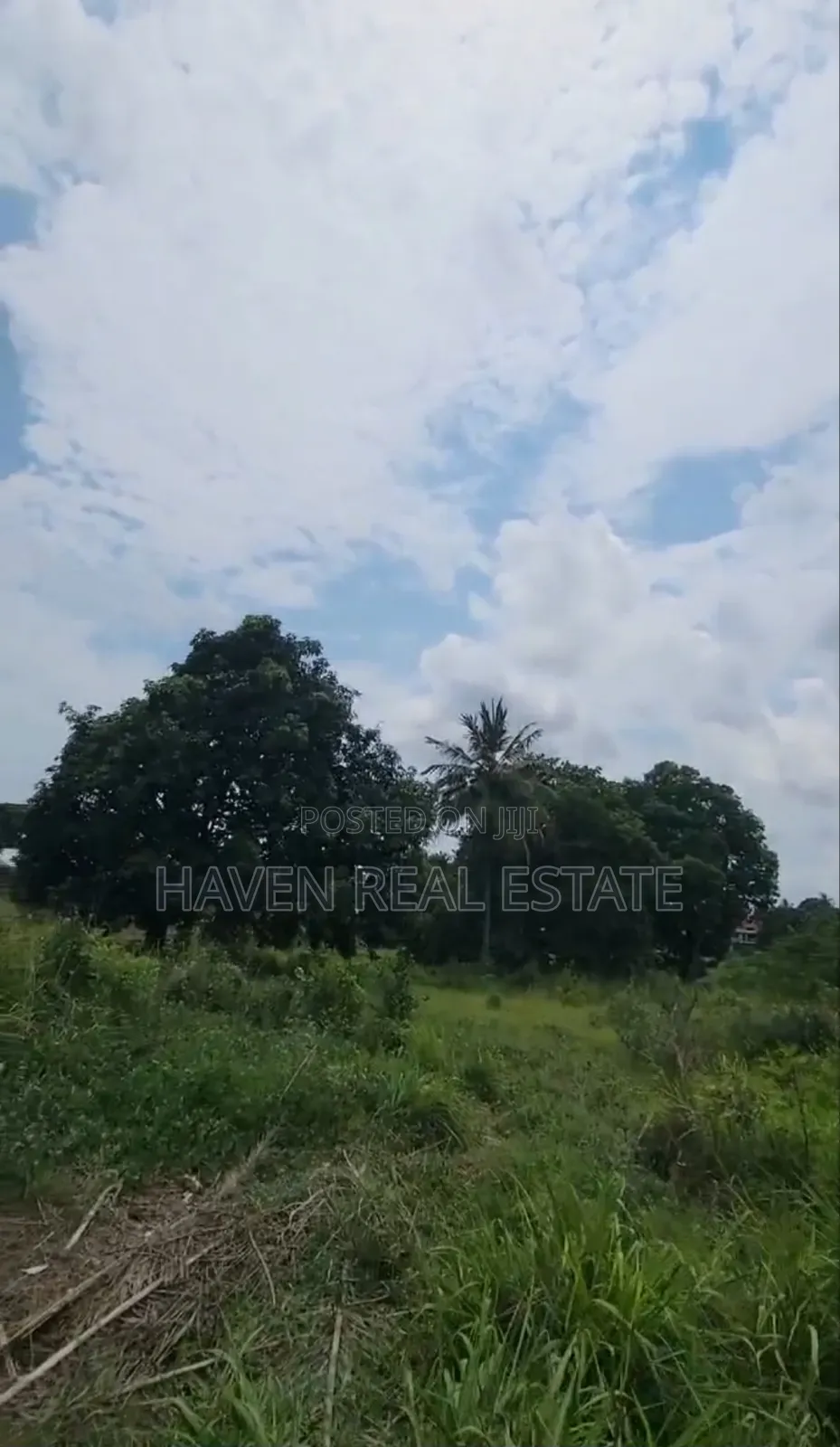 *Petrol Station Plot Inauzwa Kerege Matumbi Imegusa Bagamoyo Road* in Bagamoyo