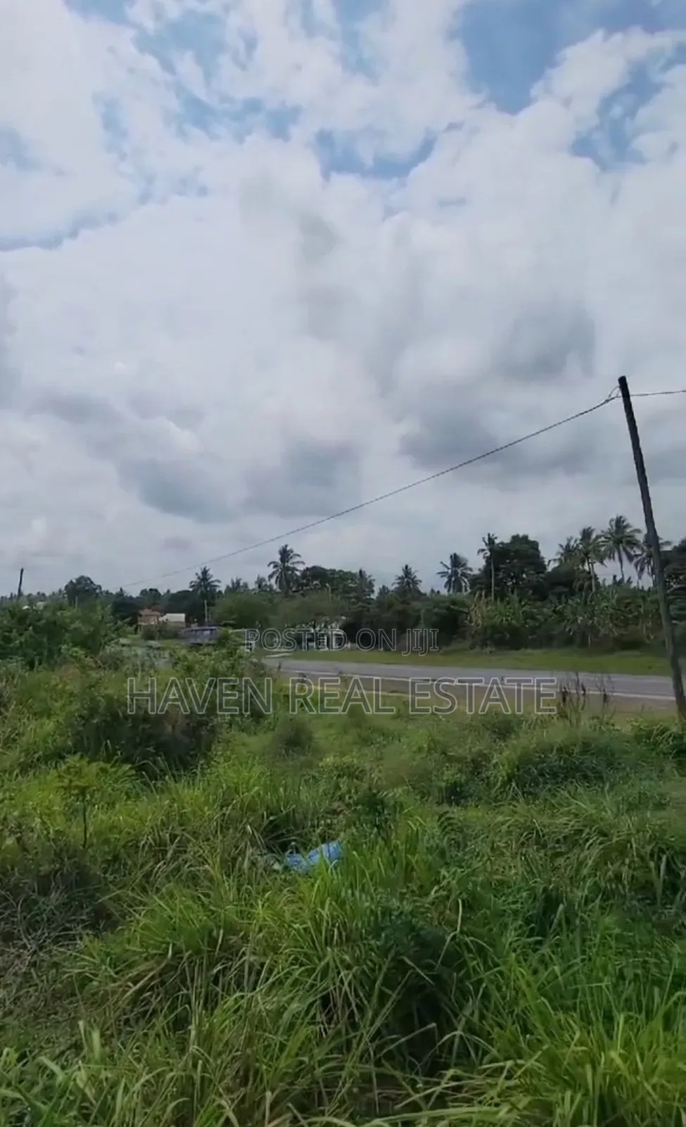 *Petrol Station Plot Inauzwa Kerege Matumbi Imegusa Bagamoyo Road* in Bagamoyo
