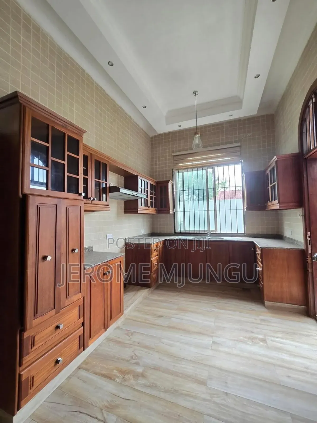 4bdrm Villa in Oyster Bay for rent in Oyster Bay
