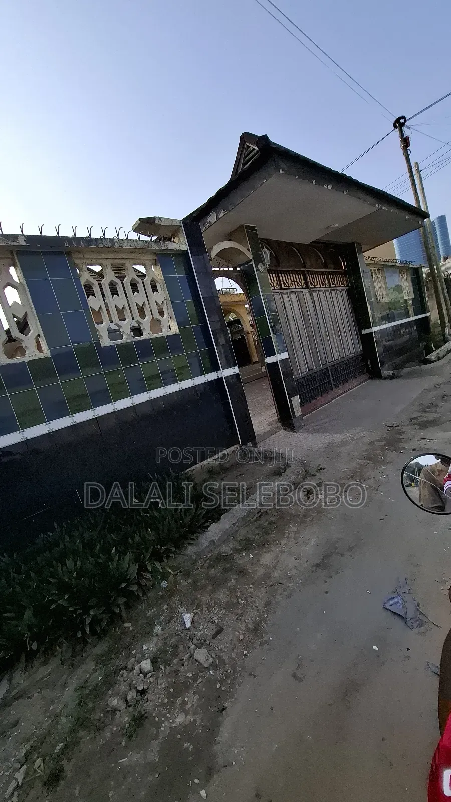 5bdrm Bungalow in Sinza for sale in Sinza