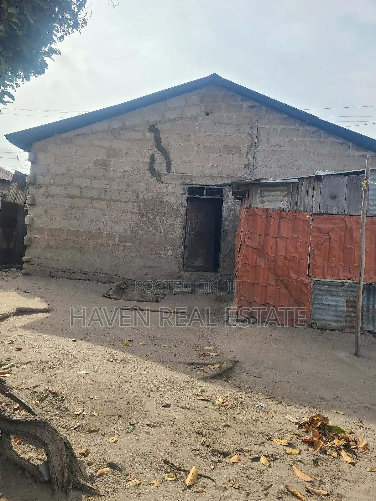 Kiwanja Kinaangalia Lami Kinauzwa Mbagala Kuu in Mbagala Kuu