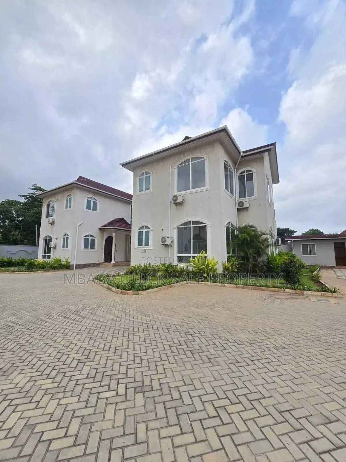 Furnished 4bdrm Villa in Oyster Bay for rent in Oyster Bay