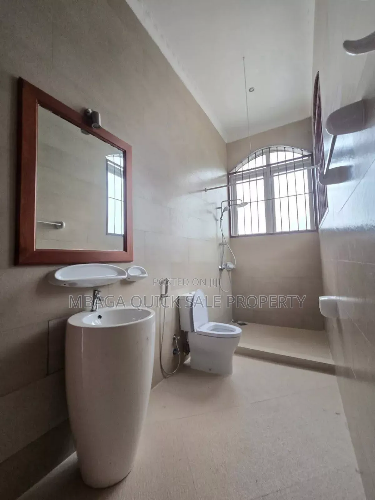 Furnished 4bdrm Villa in Oyster Bay for rent in Oyster Bay