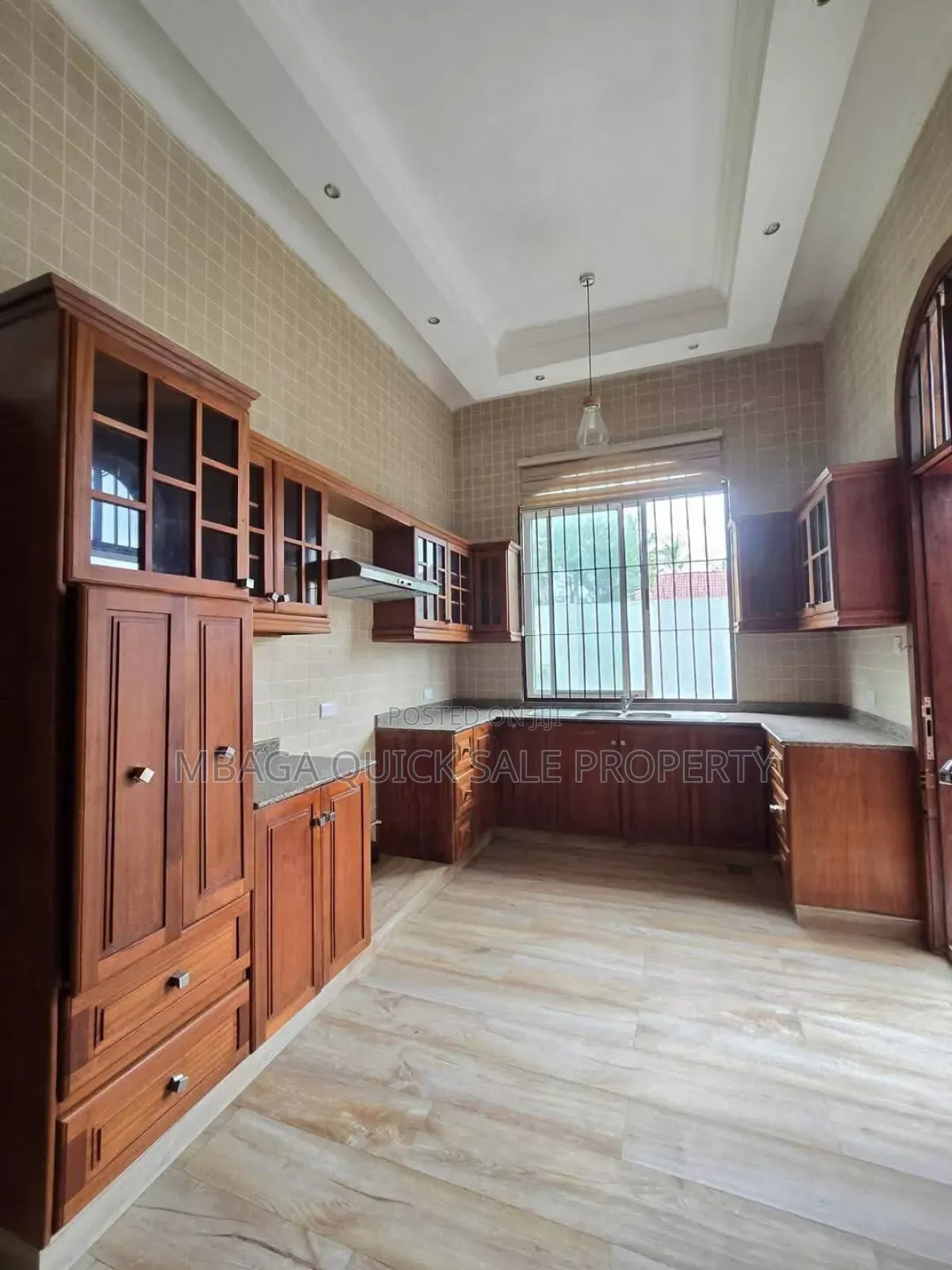 Furnished 4bdrm Villa in Oyster Bay for rent in Oyster Bay