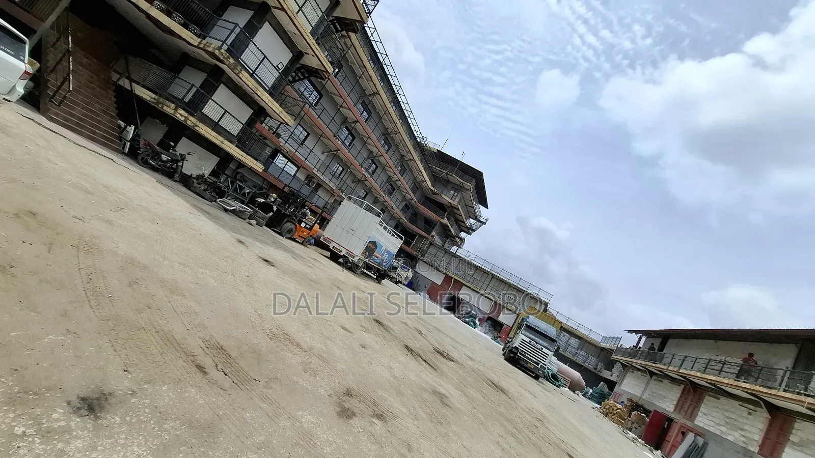 Yard With Big Flat and Ware House Sale at Kurasini in Kurasini