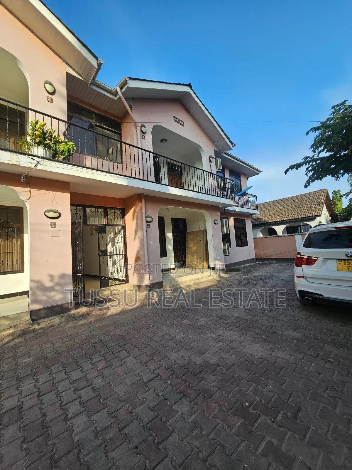 3bdrm Apartment in Mikochen, Mikocheni for rent in Mikocheni