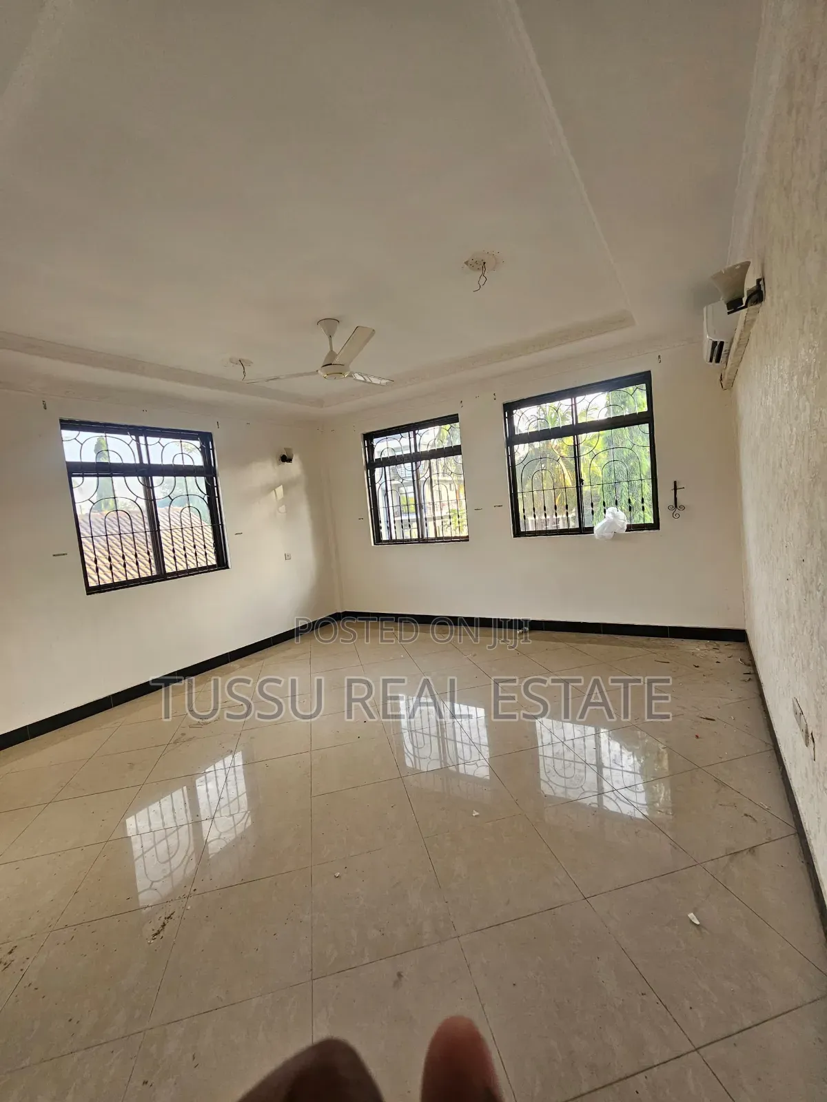 3bdrm Apartment in Mikochen, Mikocheni for rent in Mikocheni