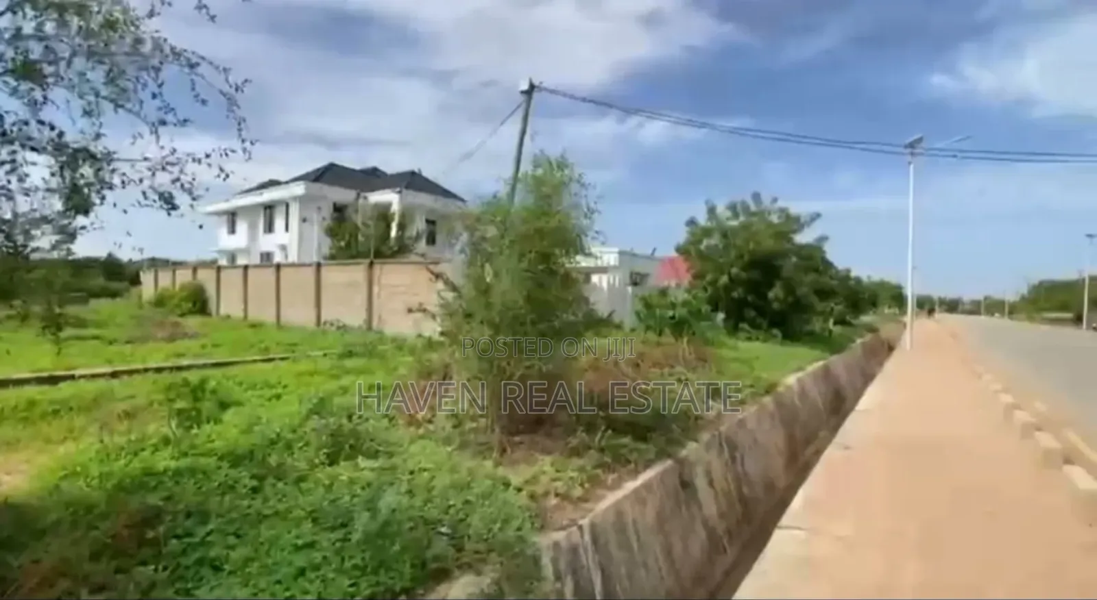 *Kiwanja Cha Kwanza Lami Kinauzwa Ipagala East, Dodoma Mjini* in Dodoma Rural
