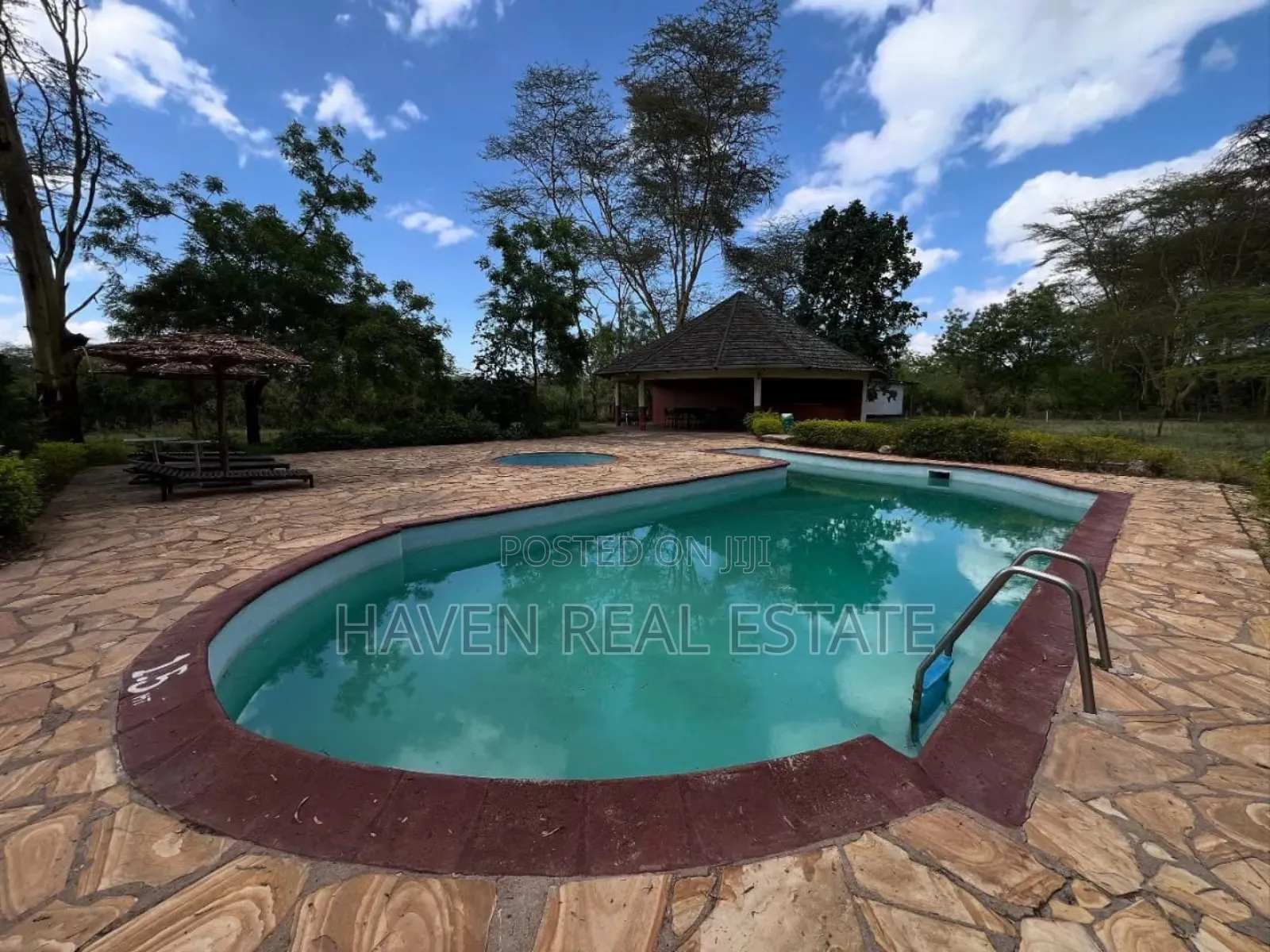 *9.8 Acres Lodge Campsite for Sale in Mto Wa Mbu, Arusha* in Arusha
