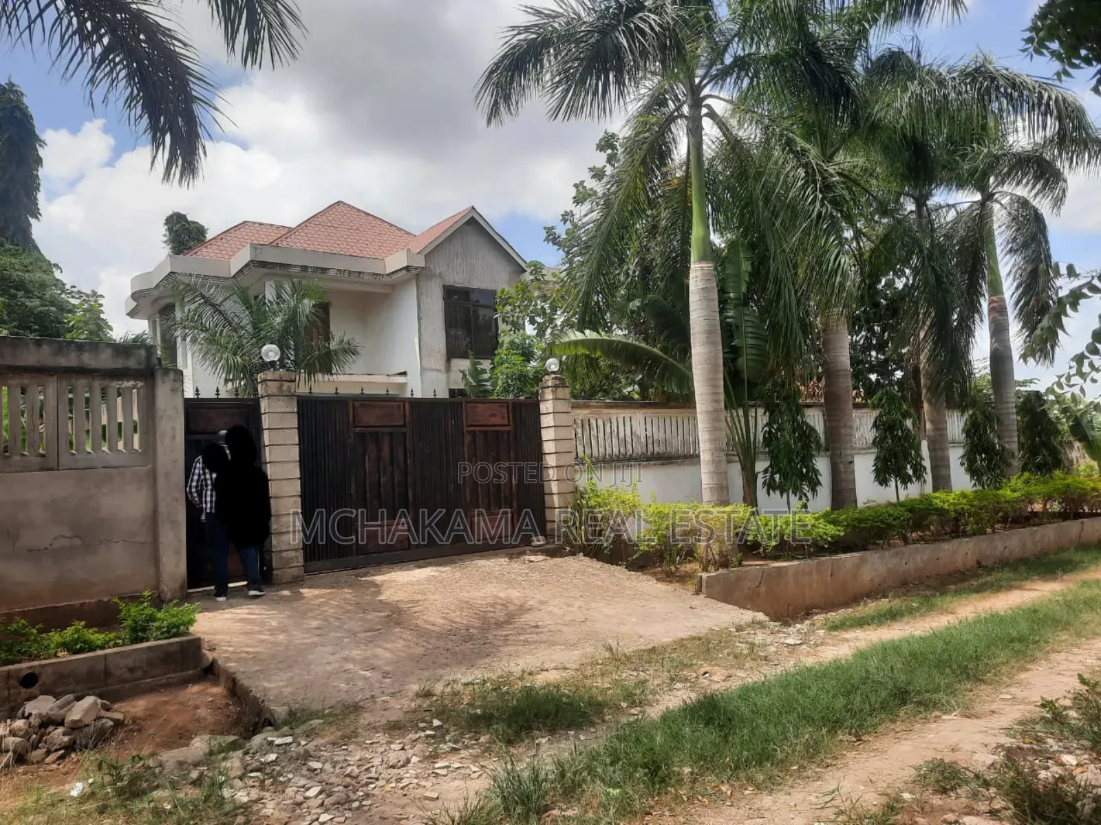 4bdrm Block of Flats in Mchakama Real Estate, Bunju for sale in Bunju