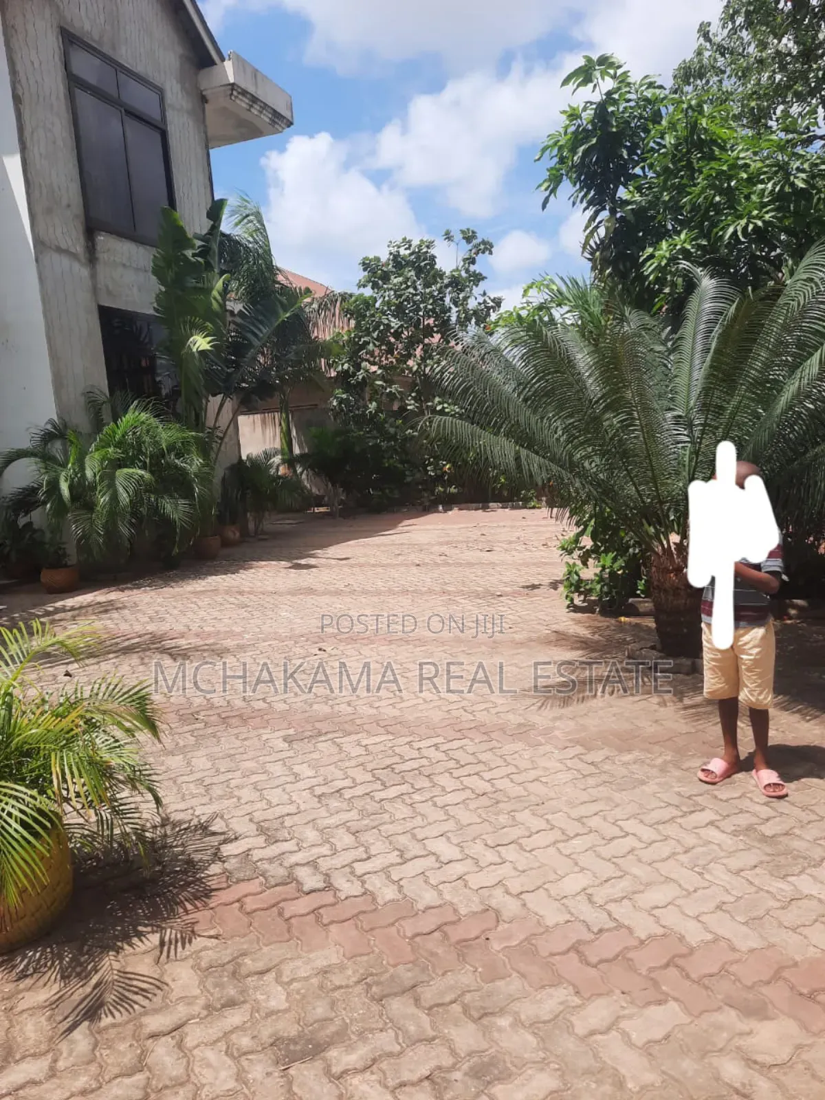 4bdrm Block of Flats in Mchakama Real Estate, Bunju for sale in Bunju