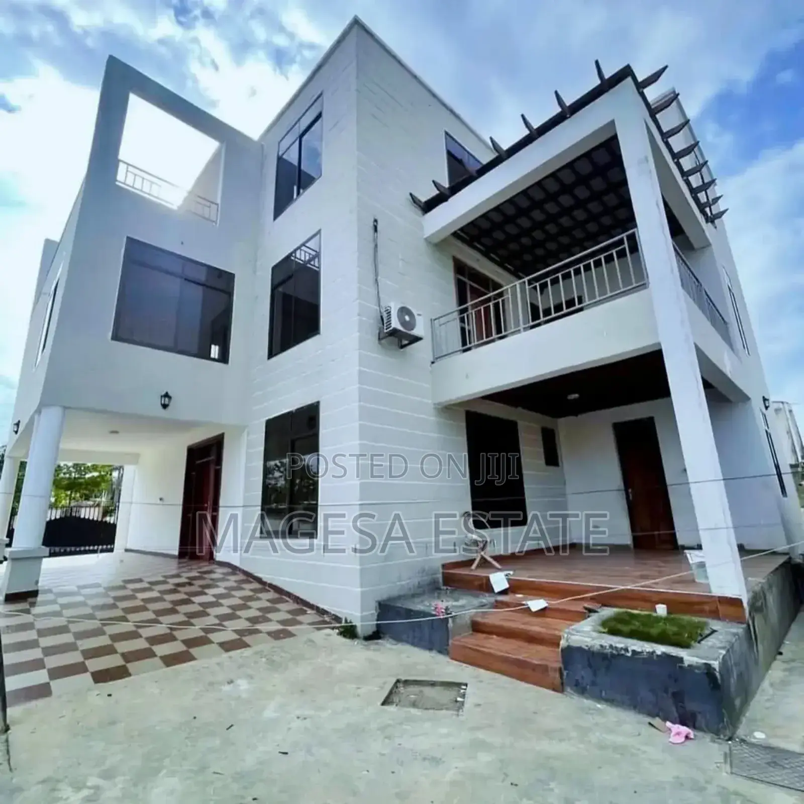 4bdrm House in Mbez Beach for sale in Mbezi Beach