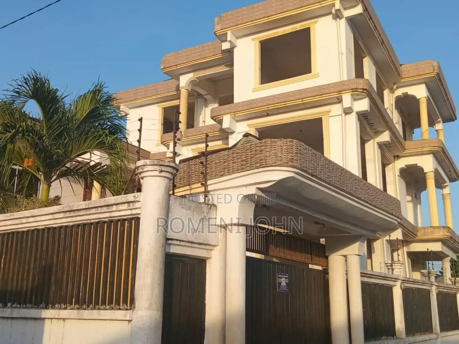 4bdrm Block of Flats in Tanzania Daresalaam, Ilala for sale in Ilala
