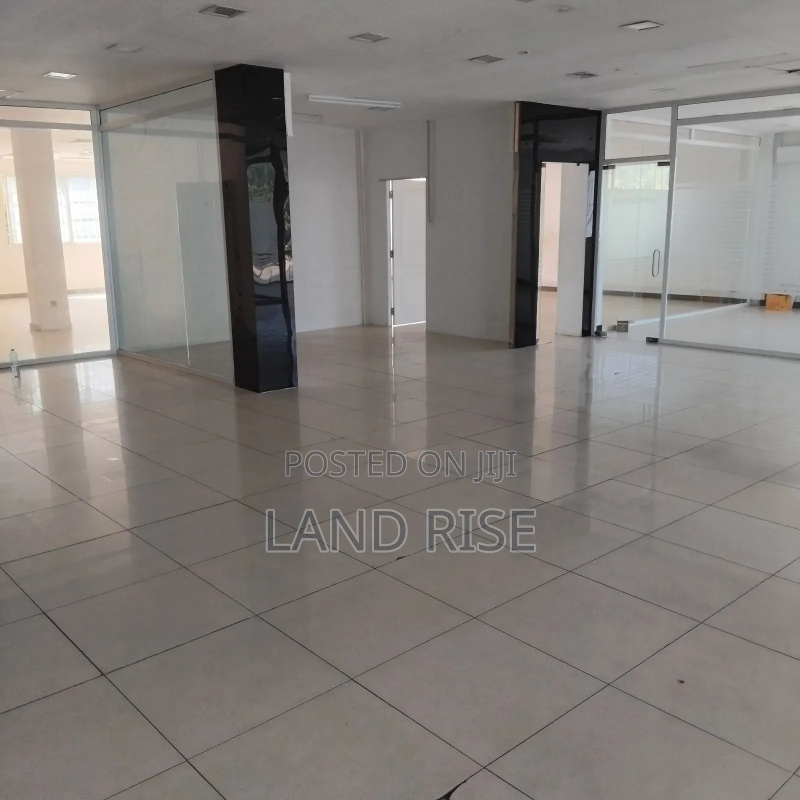 Office Space in Oysterbay 300 SQM in Oyster Bay