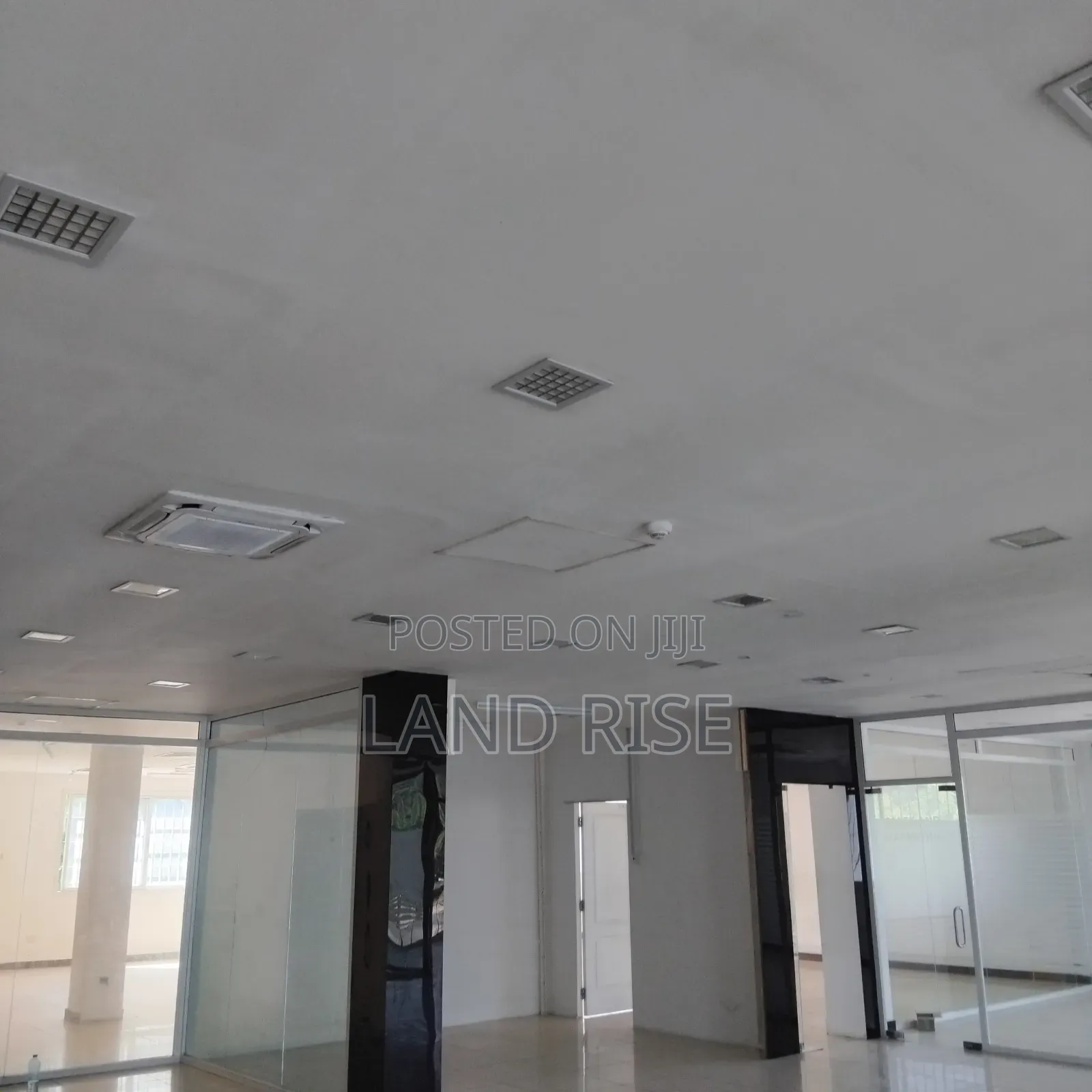 Office Space in Oysterbay 300 SQM in Oyster Bay