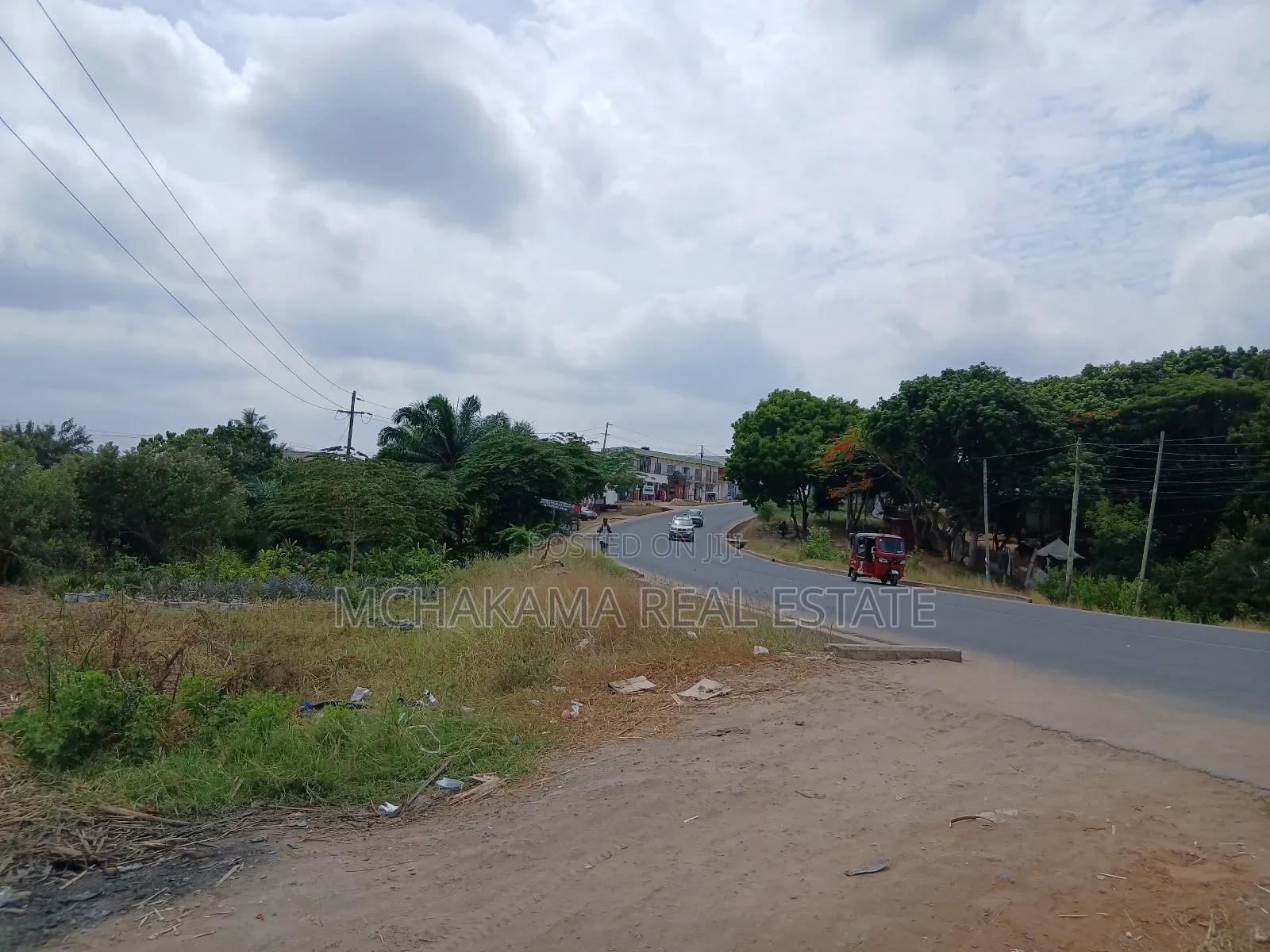 Kiwanja Kinauzwa Goba Kinatazama Barabara Ya Rami in Goba