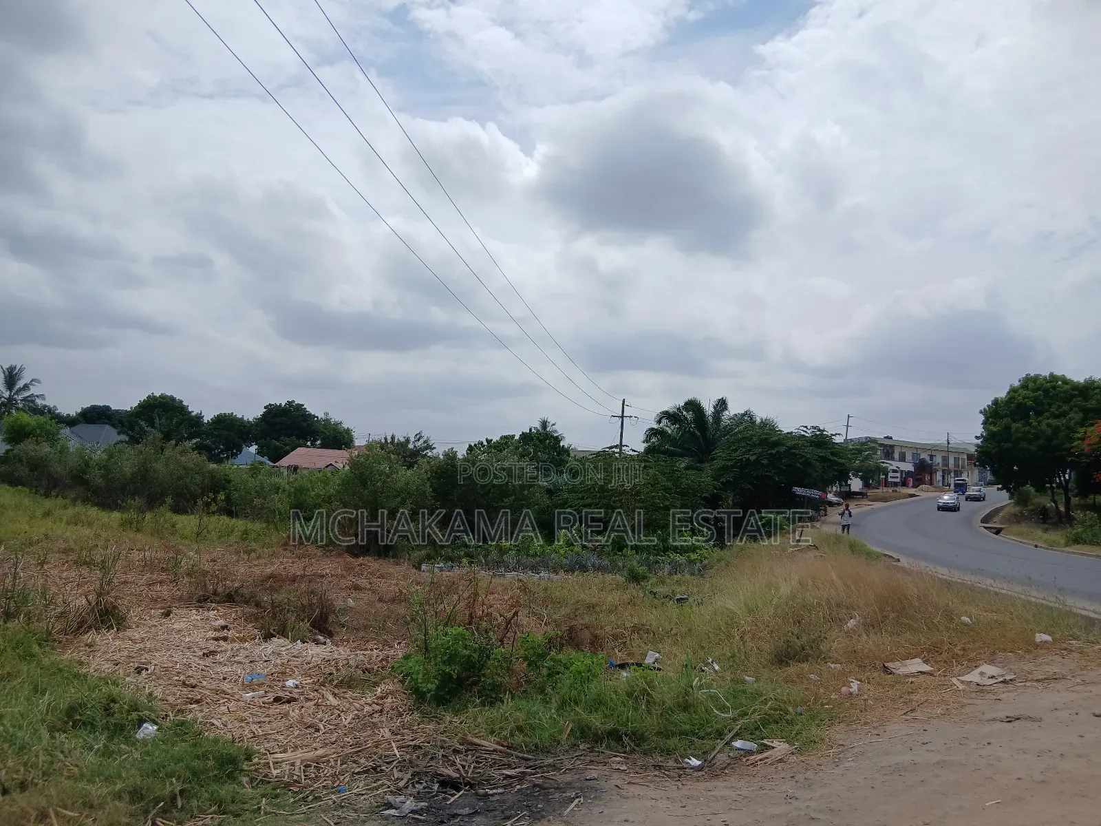 Kiwanja Kinauzwa Goba Kinatazama Barabara Ya Rami in Goba