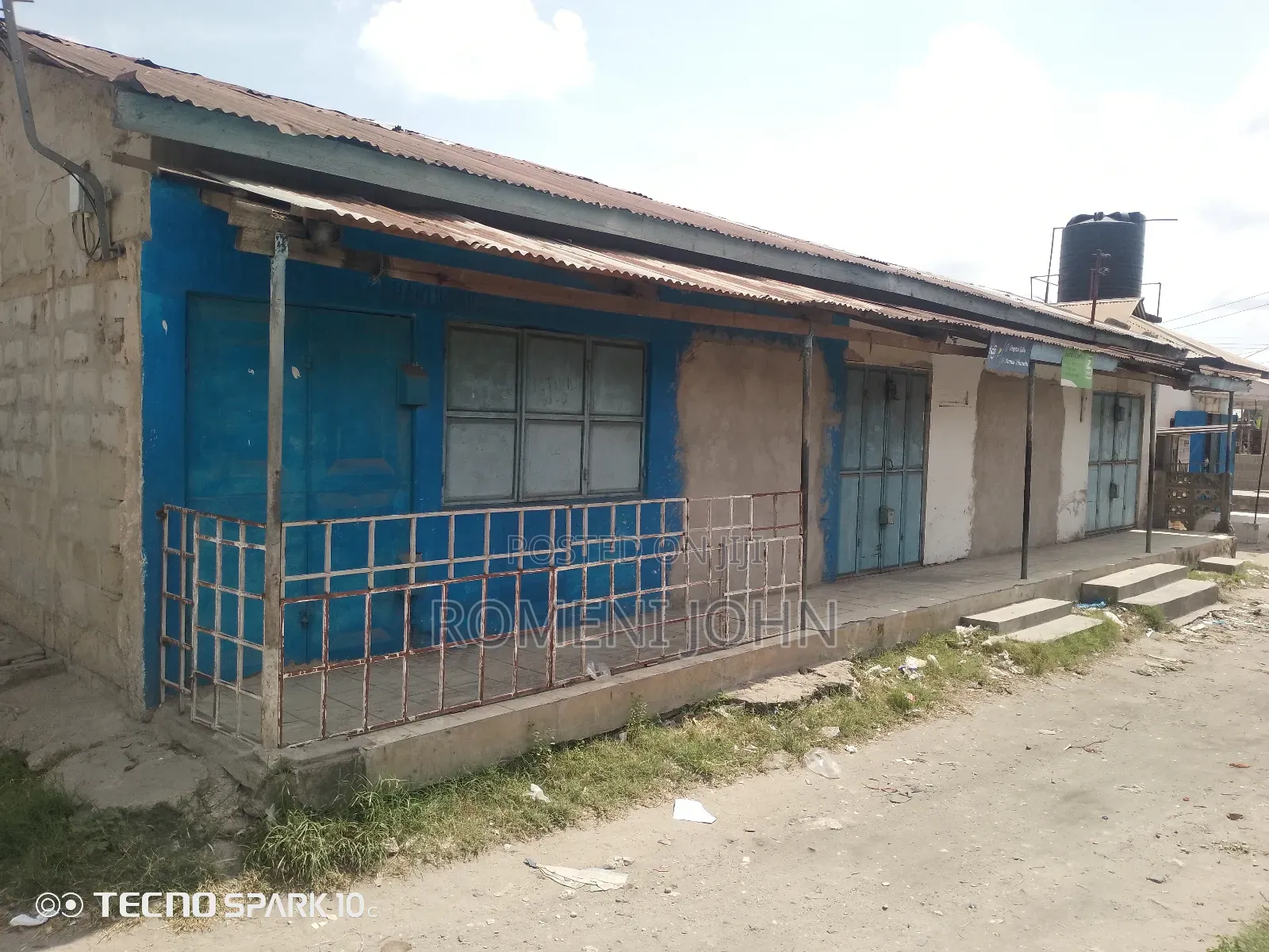 Eneo La Kibiashara Sqmita 2000 Linauzwa Milioni 180 Ukonga Mazizini. in Ilala
